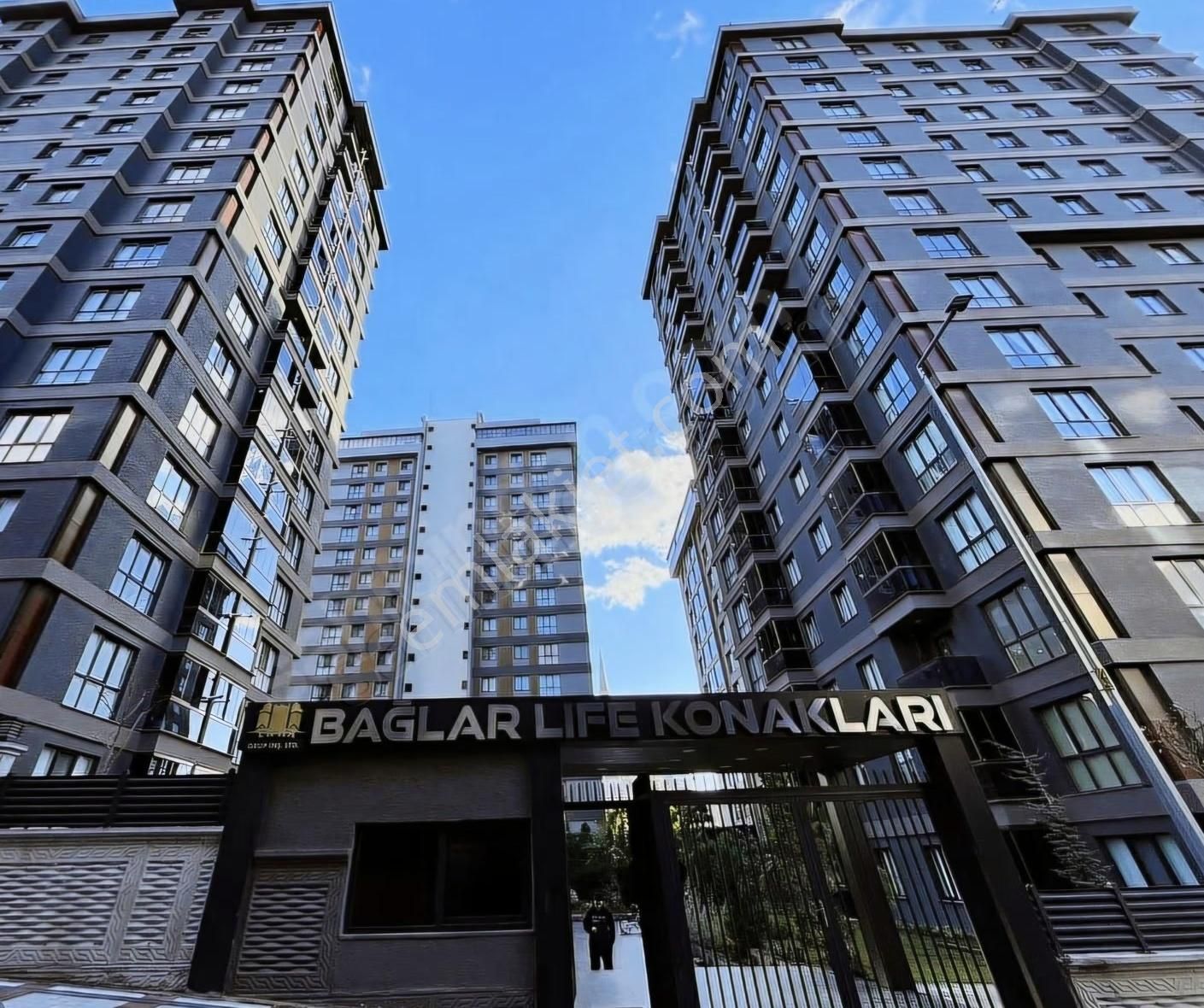 Bağlar Life Sitesinde Satılık 3+1 Çift Cepheli