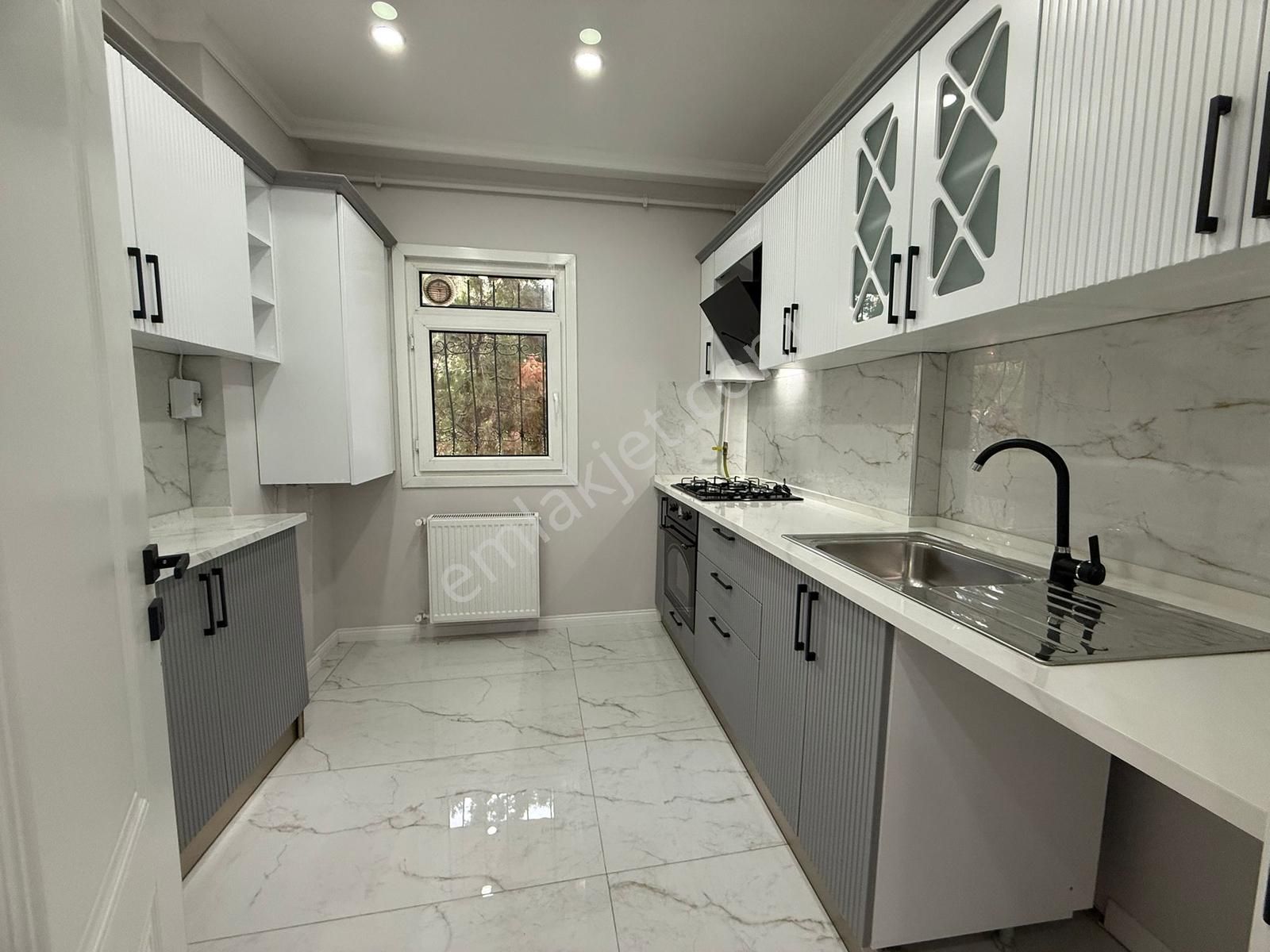 █ Konfor █ Adatepe Sahilde Marmaraya Yakın 1. Kat Balkonlu 3+1 - Görsel 11