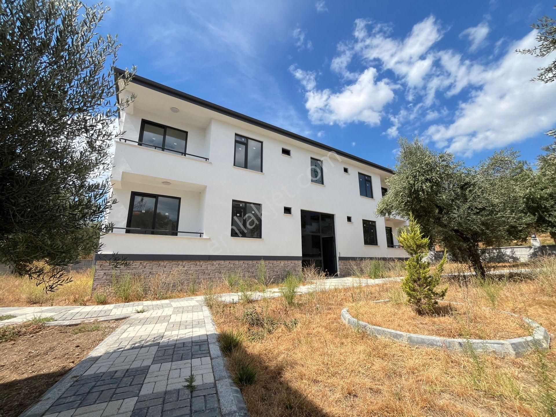 ▶ ▶akçay Körfez'den Bahçeli Ön Cephe 2+1 Sıfır Satılık Daire