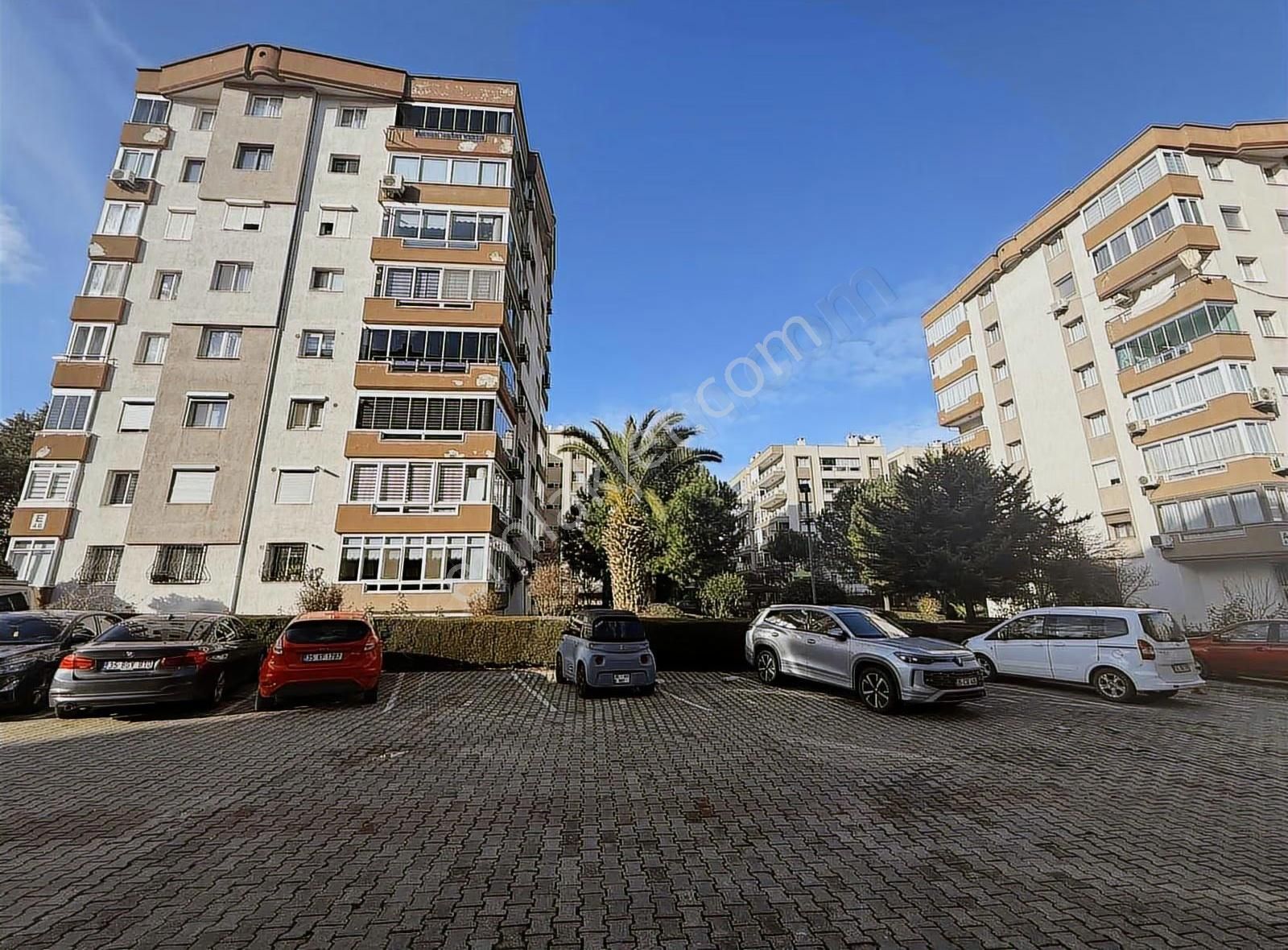 Gaziemir Etiler Caddesi 160 M2 Teraslı 3+1 Satılık Daire - Görsel 24