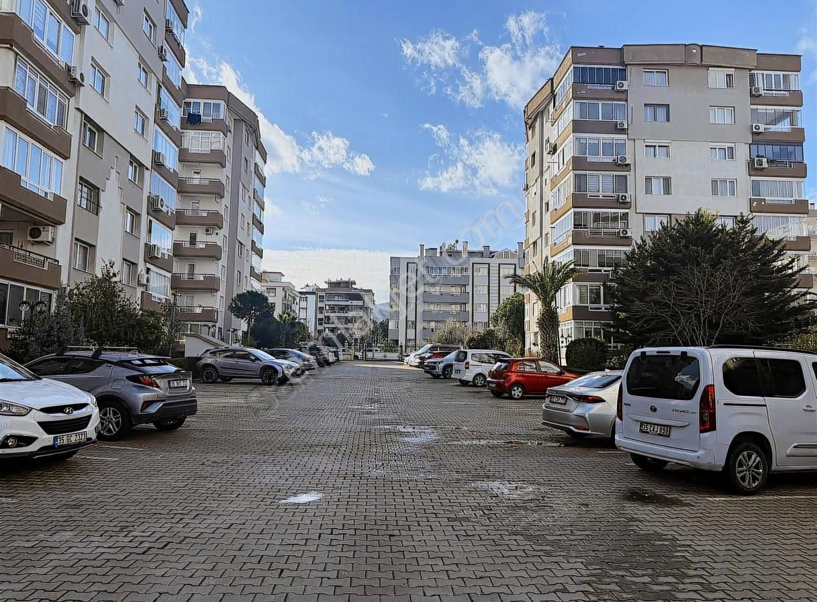 Gaziemir Etiler Caddesi 160 M2 Teraslı 3+1 Satılık Daire - Görsel 27