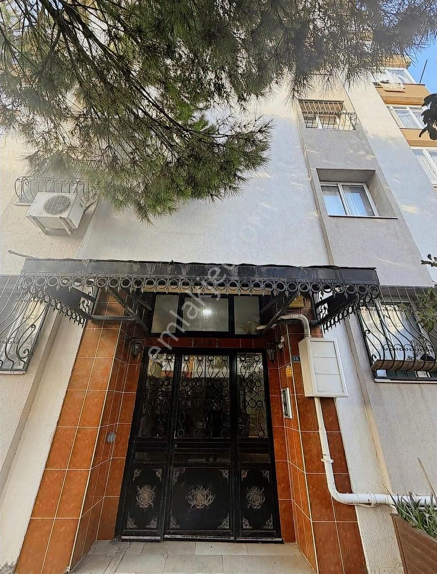 Gaziemir Etiler Caddesi 160 M2 Teraslı 3+1 Satılık Daire - Görsel 16