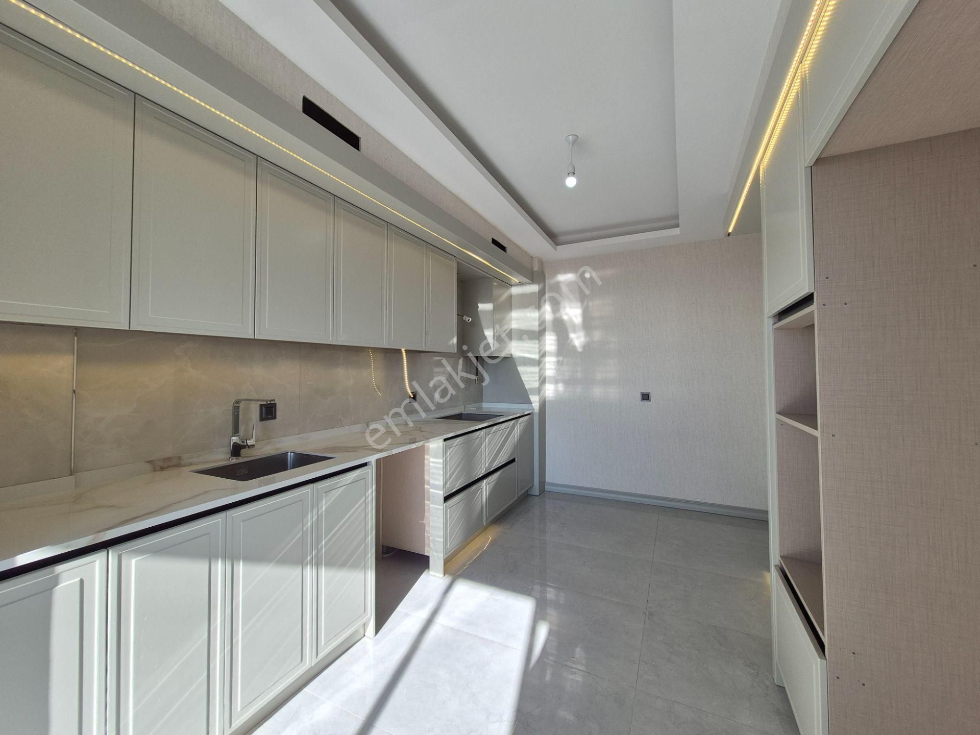 İşyapar Gayrimenkul'den Kahramanlar Caddesine Yakın Lüks Sıfır 3+1 Daire - Görsel 16