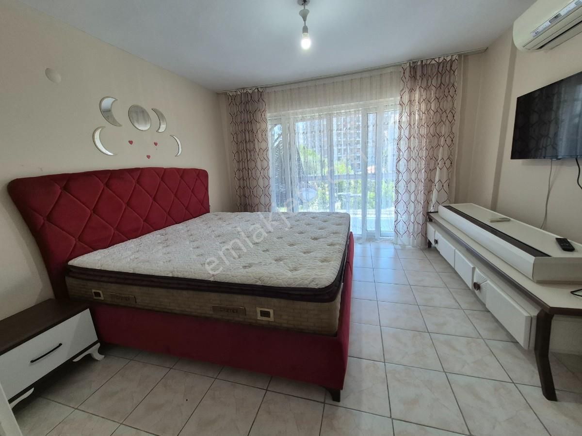 Kuşadası Plaja 200metrede Full Tadilatlı Ve Eşyalı Satılık - Görsel 18