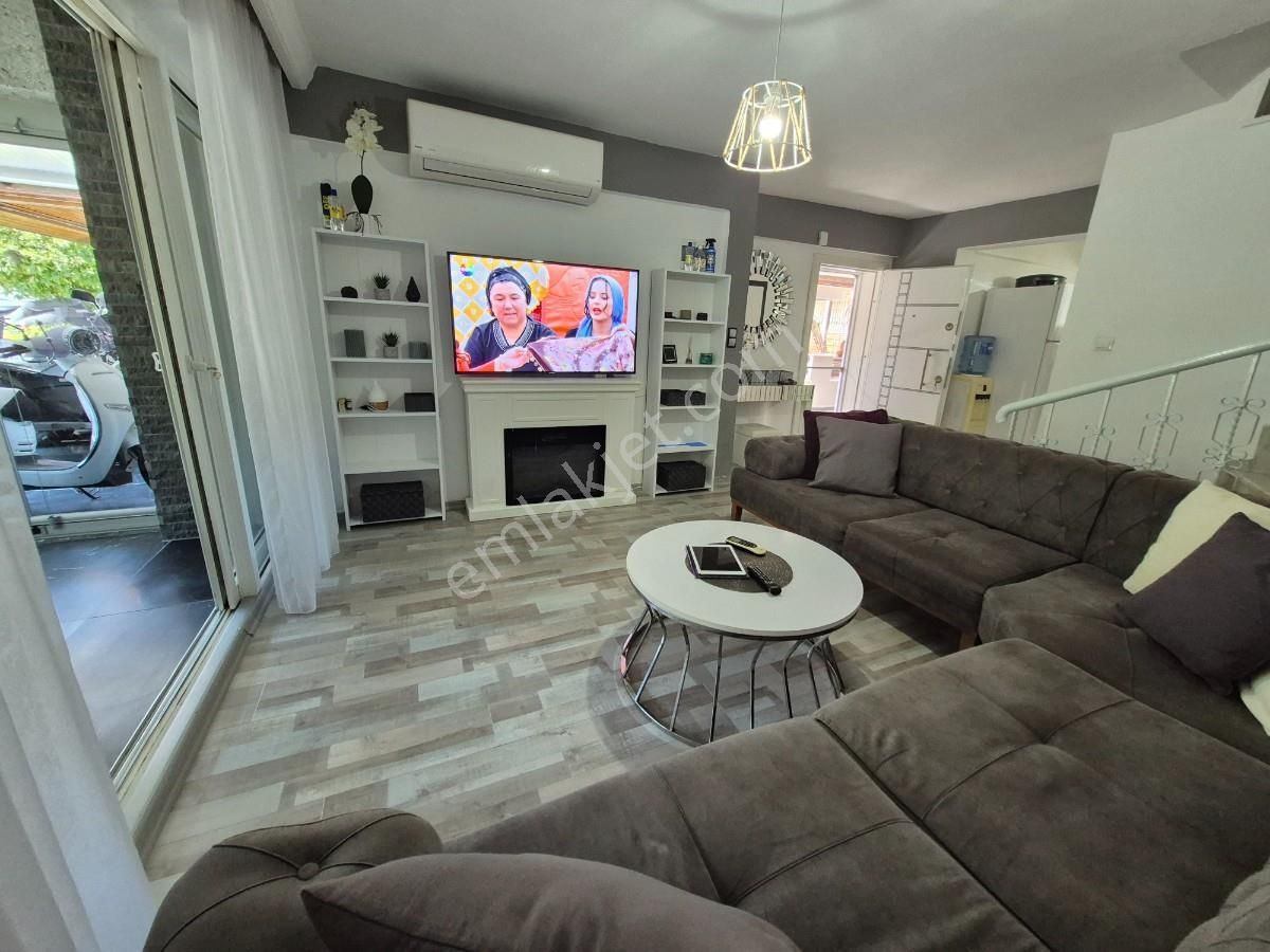 Kuşadası Plaja 200metrede Full Tadilatlı Ve Eşyalı Satılık - Görsel 3