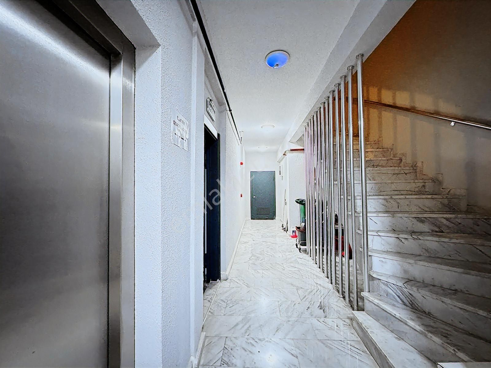 Met'den Suadiye Bağdat Caddesine Yakn Yeni Binada 2+1 Ara Kat - Görsel 2