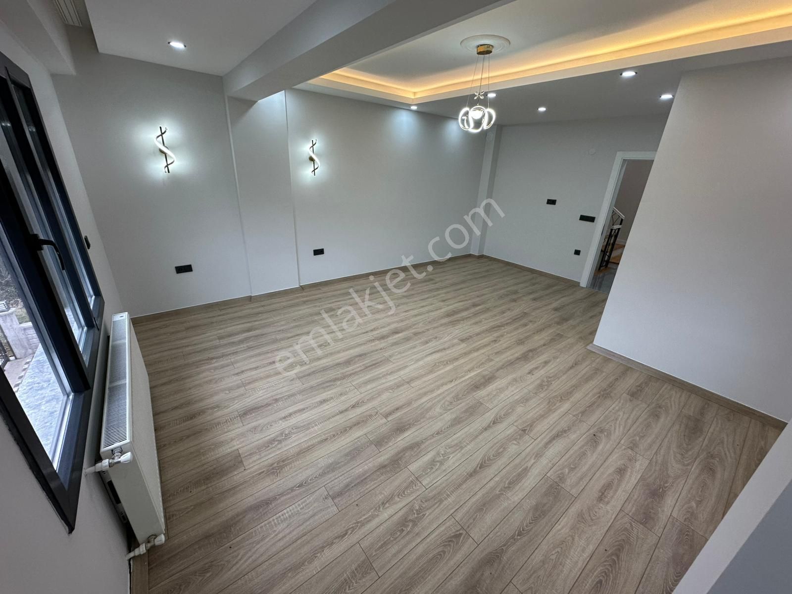 Dora Dan Akçay Kızılkeçili De Bahçeli Sıfır 3+1 Lüx Villa - Görsel 18