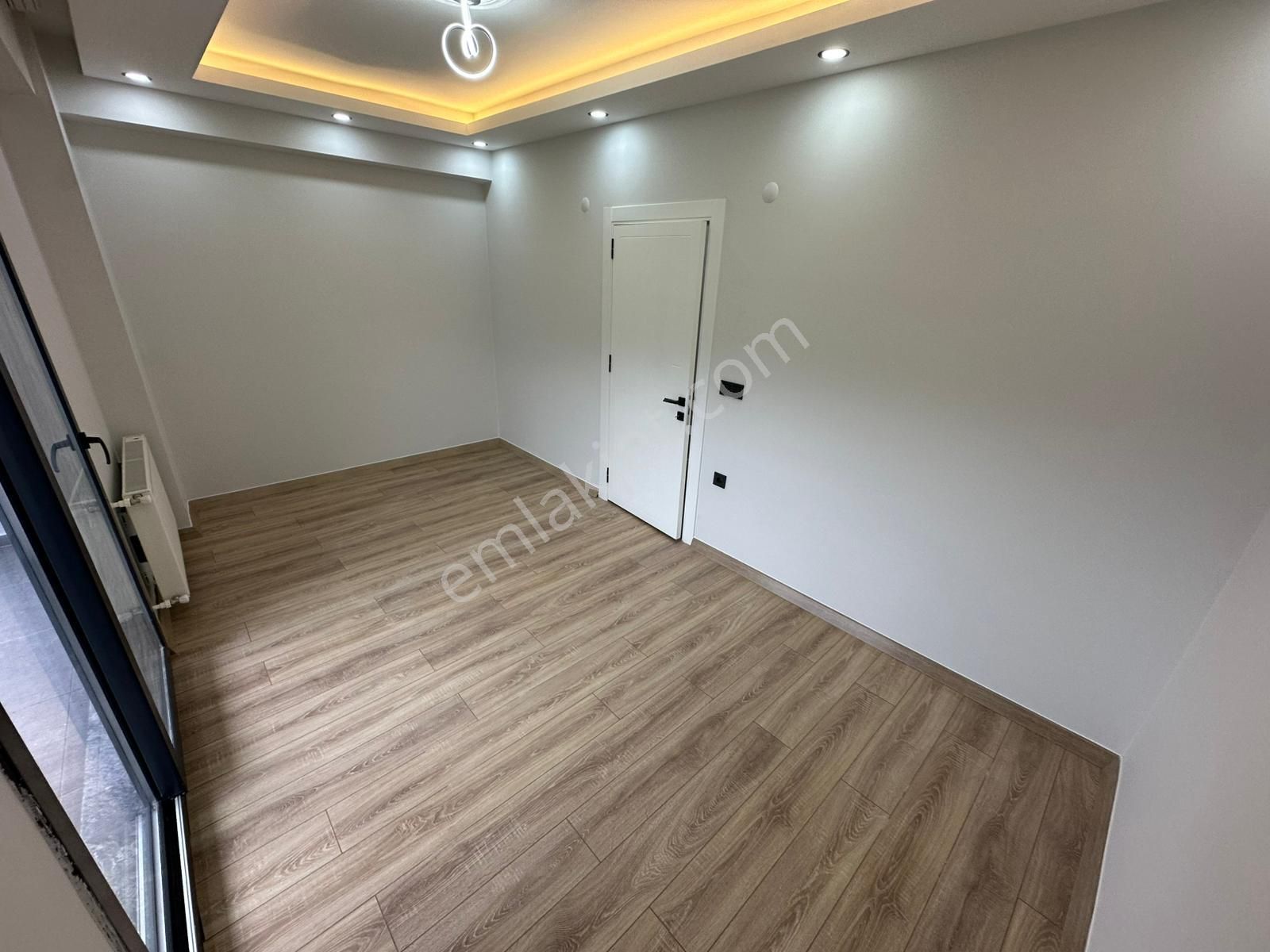 Dora Dan Akçay Kızılkeçili De Bahçeli Sıfır 3+1 Lüx Villa - Görsel 25