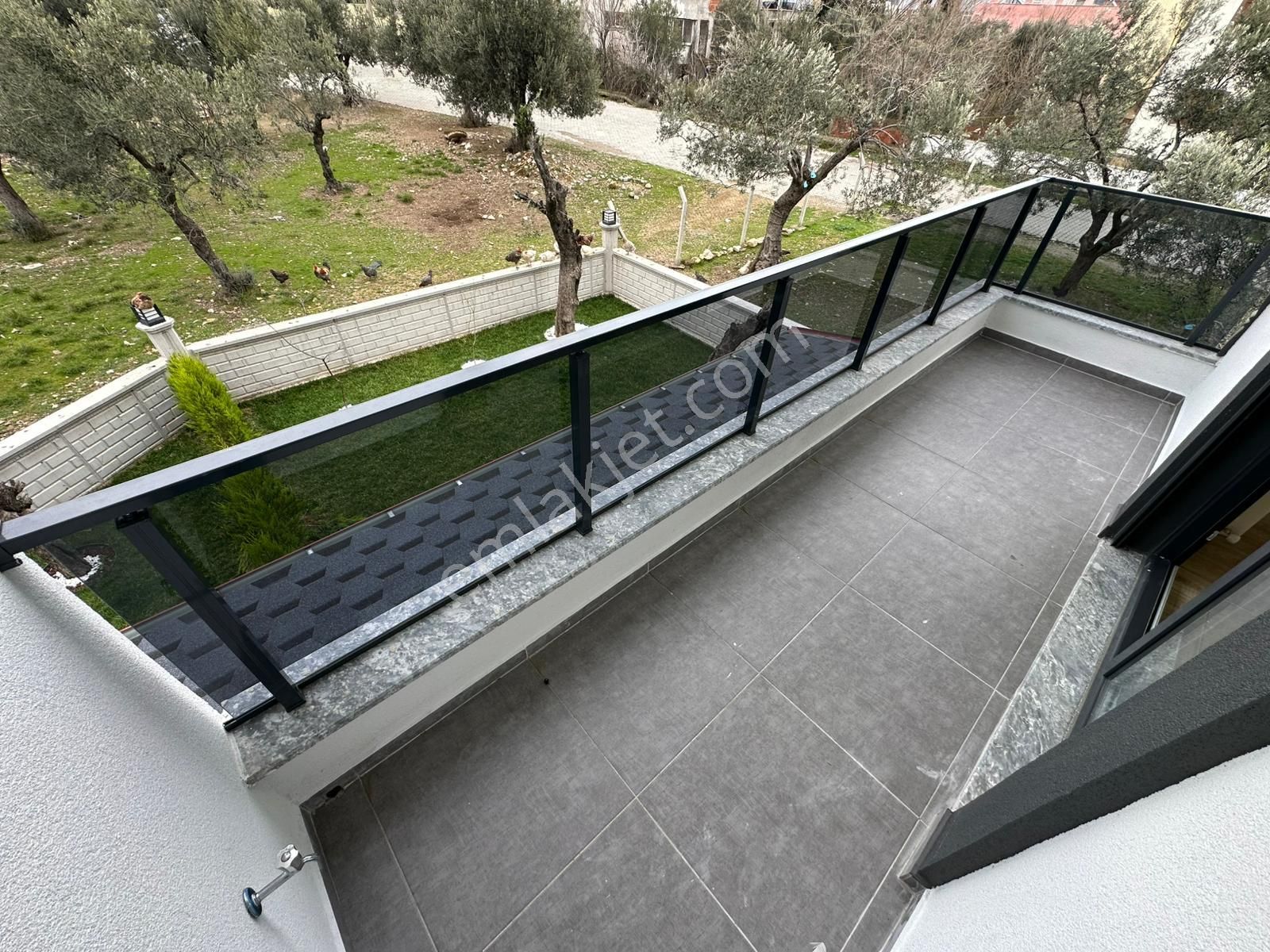 Dora Dan Akçay Kızılkeçili De Bahçeli Sıfır 3+1 Lüx Villa - Görsel 24