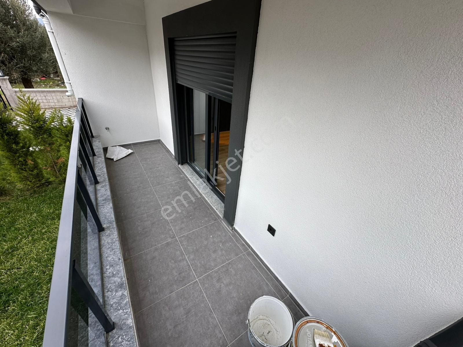 Dora Dan Akçay Kızılkeçili De Bahçeli Sıfır 3+1 Lüx Villa - Görsel 11