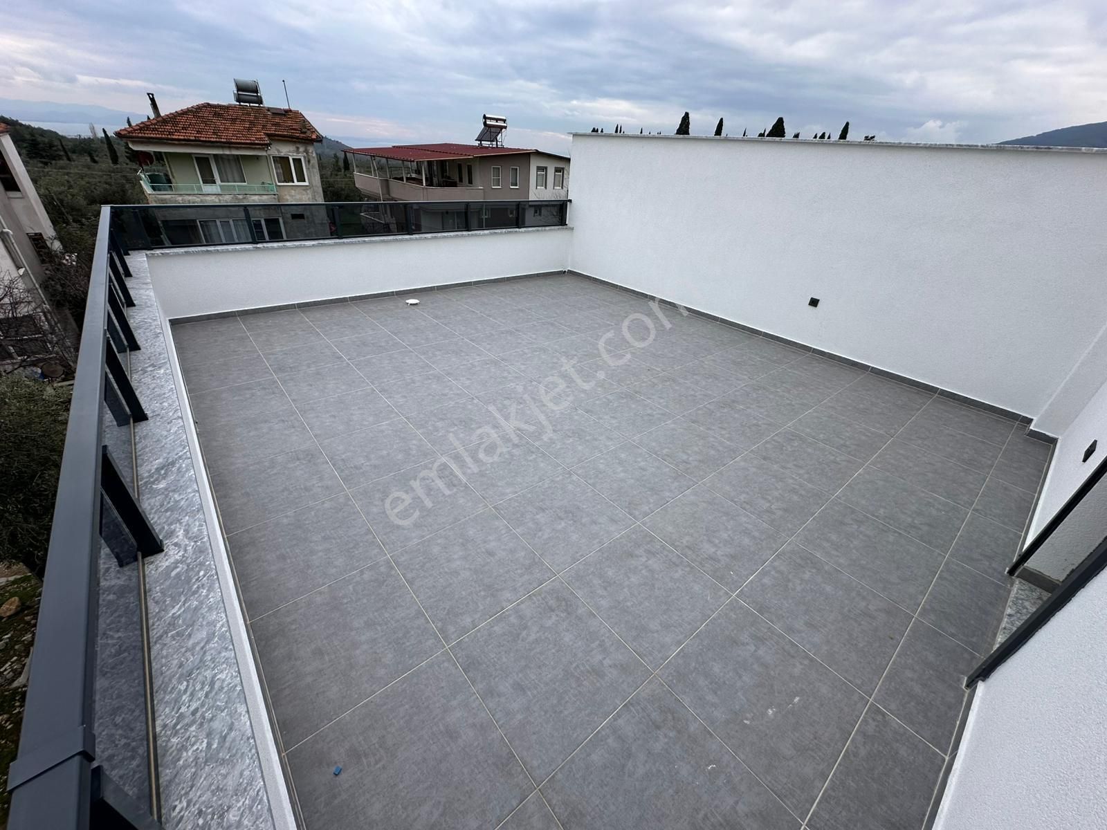 Dora Dan Akçay Kızılkeçili De Bahçeli Sıfır 3+1 Lüx Villa - Görsel 30