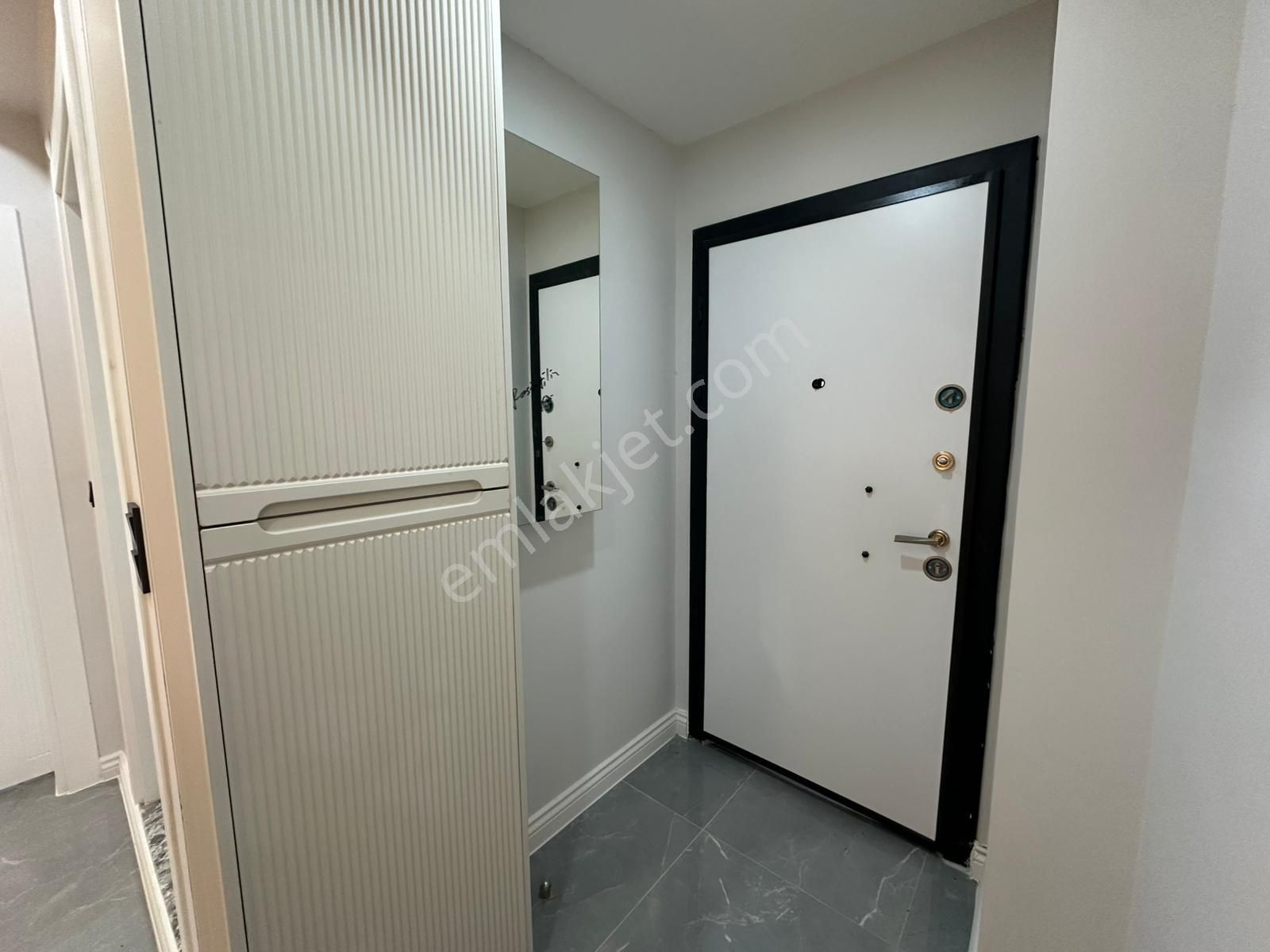 Dora Dan Akçay Kızılkeçili De Bahçeli Sıfır 3+1 Lüx Villa - Görsel 13