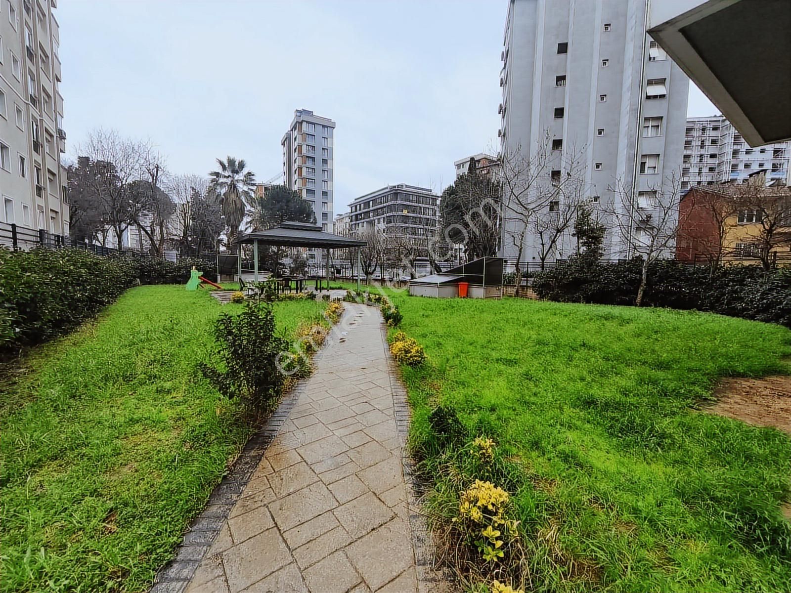 Erenköy'de 3+1 Balkonlu 130m2 Ebeveynli 7/24 Güvenlikli Sitede - Görsel 13