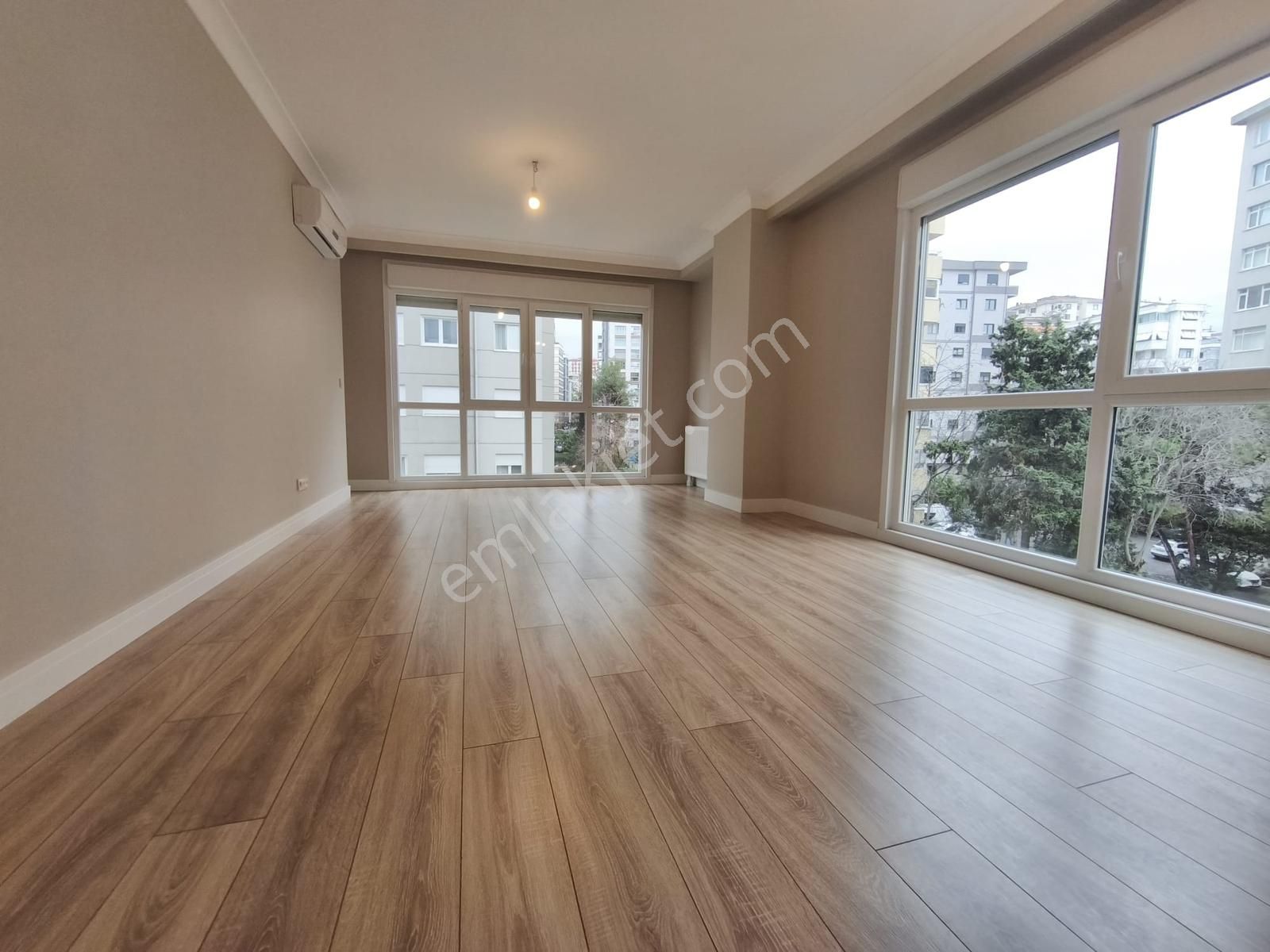 Erenköy'de 3+1 Balkonlu 130m2 Ebeveynli 7/24 Güvenlikli Sitede - Görsel 8