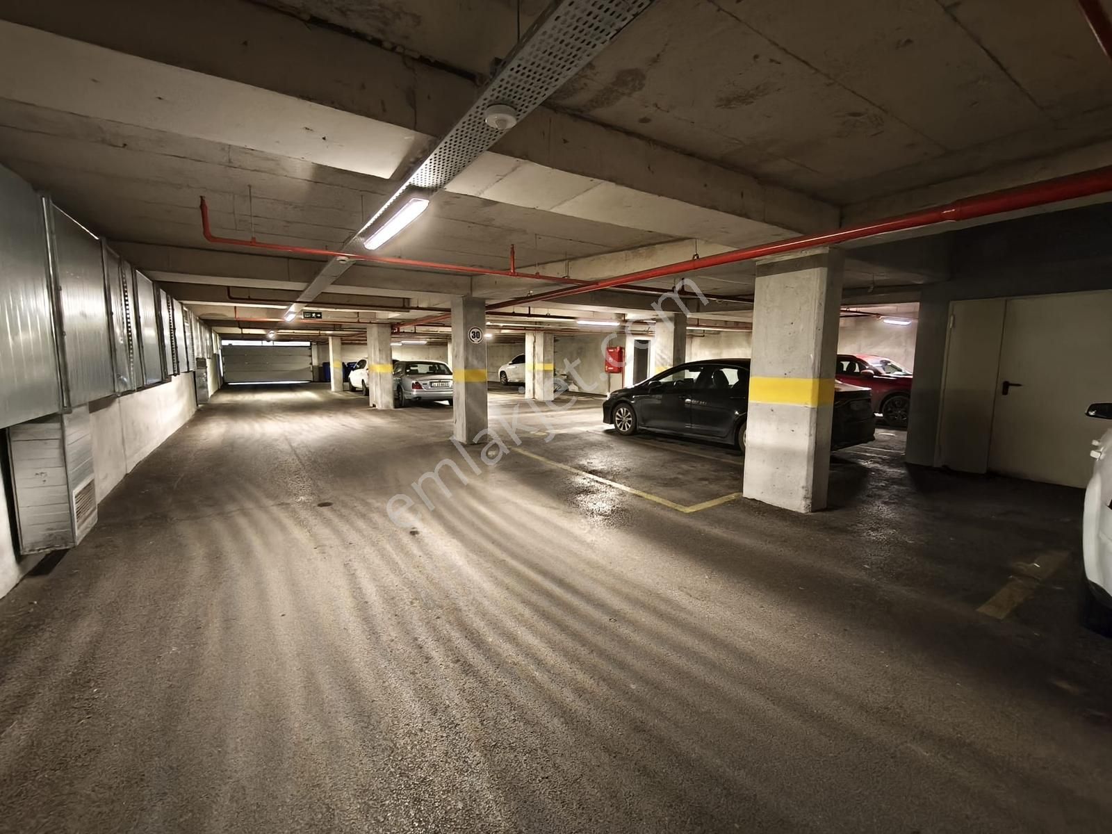 Erenköy'de 3+1 Balkonlu 130m2 Ebeveynli 7/24 Güvenlikli Sitede - Görsel 20