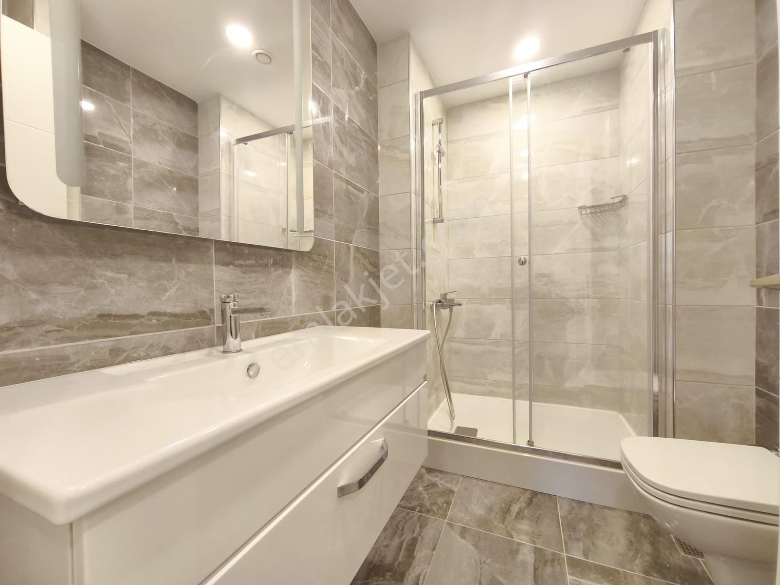 Erenköy'de 3+1 Balkonlu 130m2 Ebeveynli 7/24 Güvenlikli Sitede - Görsel 22