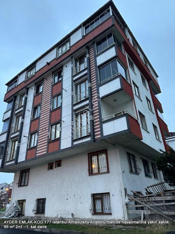 Arnavutköy Anadolu Mah De Havalimanına Yakın Satılık 95 M² 2+1 –1. Kat Daire  