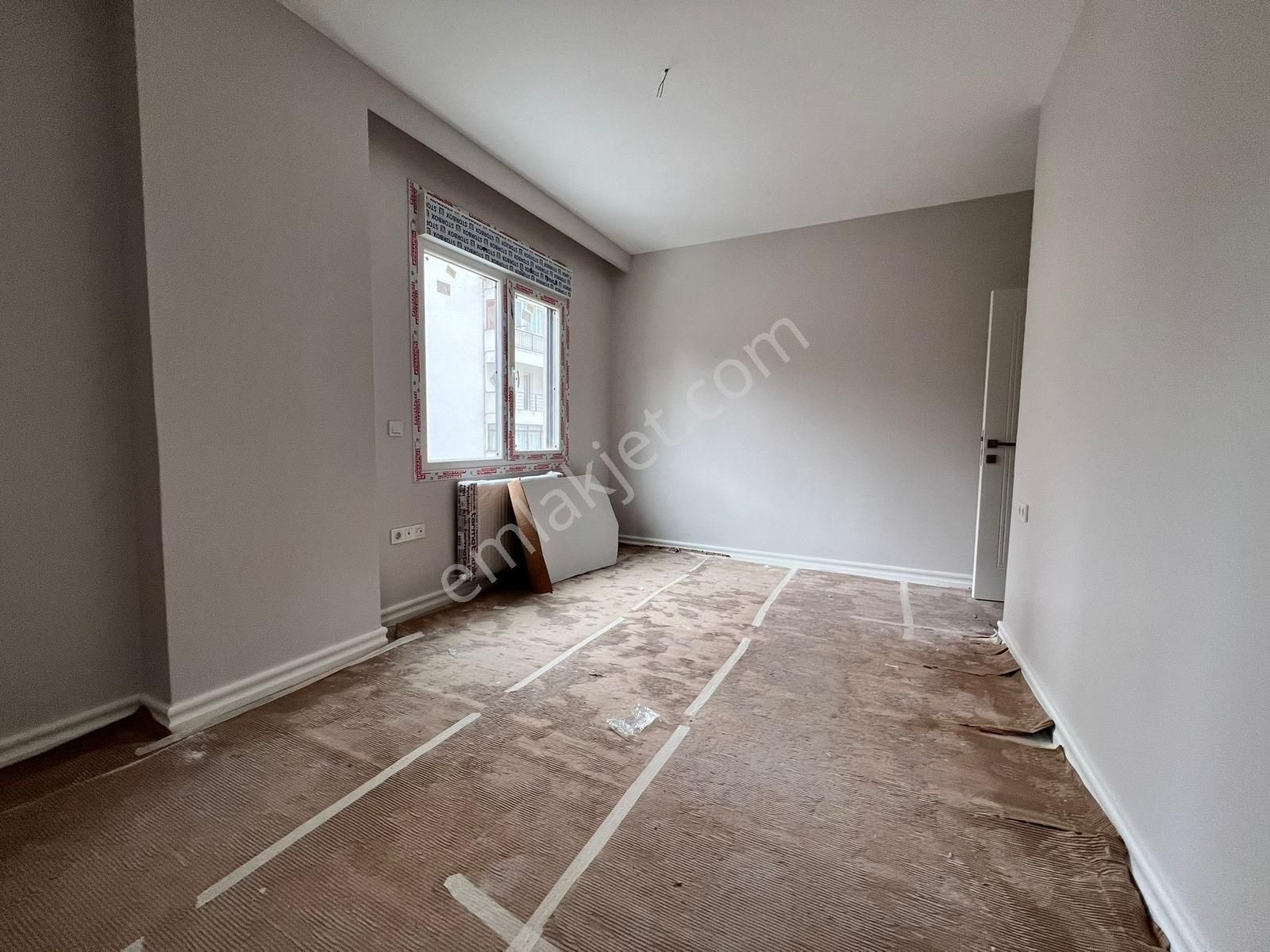 Erenköy Merkezde 100m² Net Balkonlu Sıfır Ara Kat Ebeveynli - Görsel 12