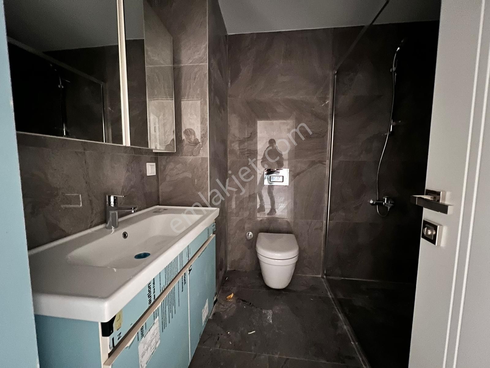 Erenköy Merkezde 100m² Net Balkonlu Sıfır Ara Kat Ebeveynli - Görsel 5