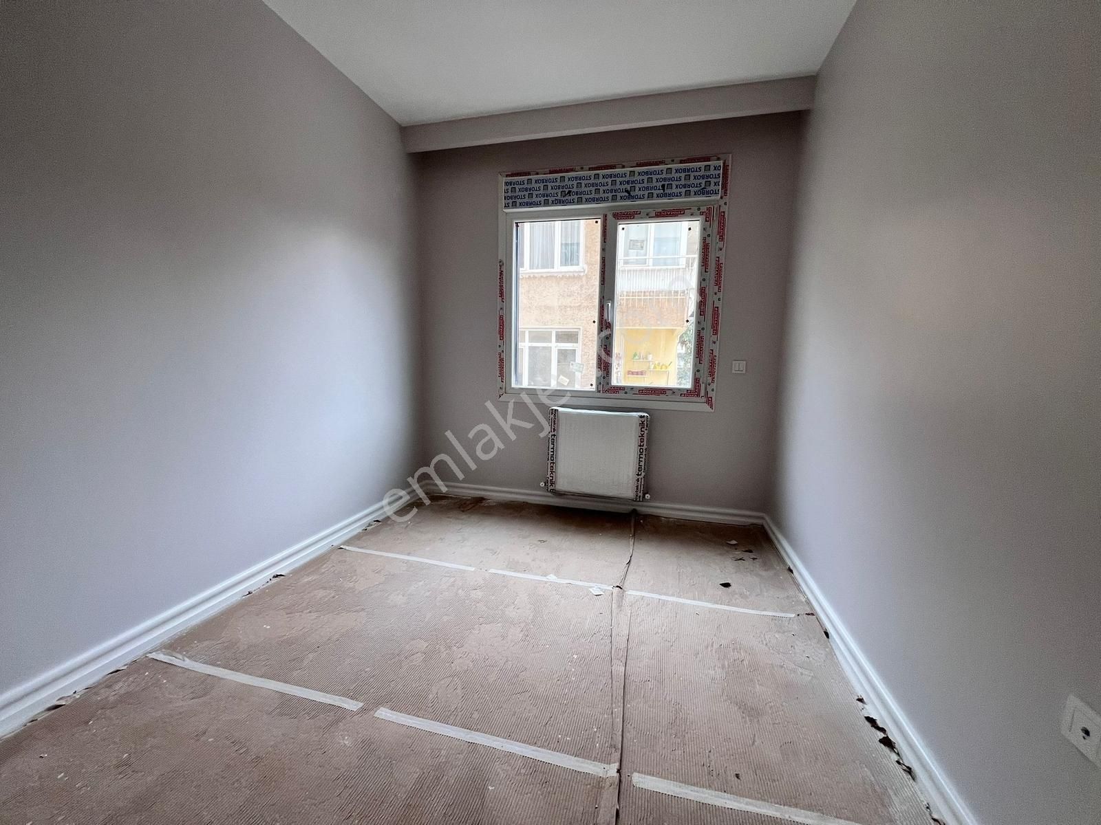 Erenköy Merkezde 100m² Net Balkonlu Sıfır Ara Kat Ebeveynli - Görsel 4