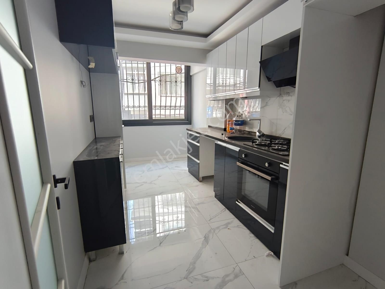 Merkez Camiyakını 3+1 120 M2 Lüks Dekorlu - Görsel 12