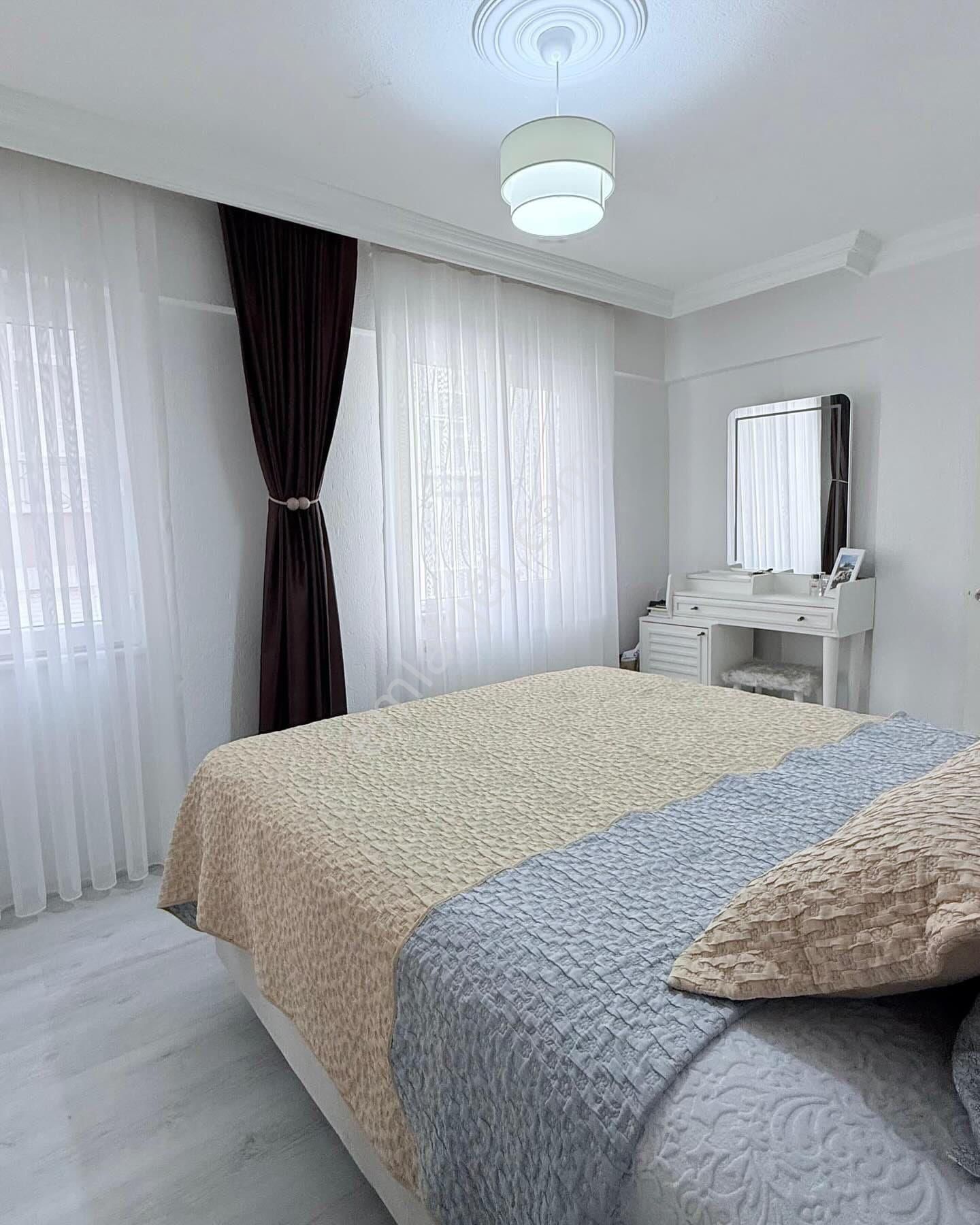 Sahibinden Açıklamaya Bakınız Önemli Ev İcin - Görsel 4