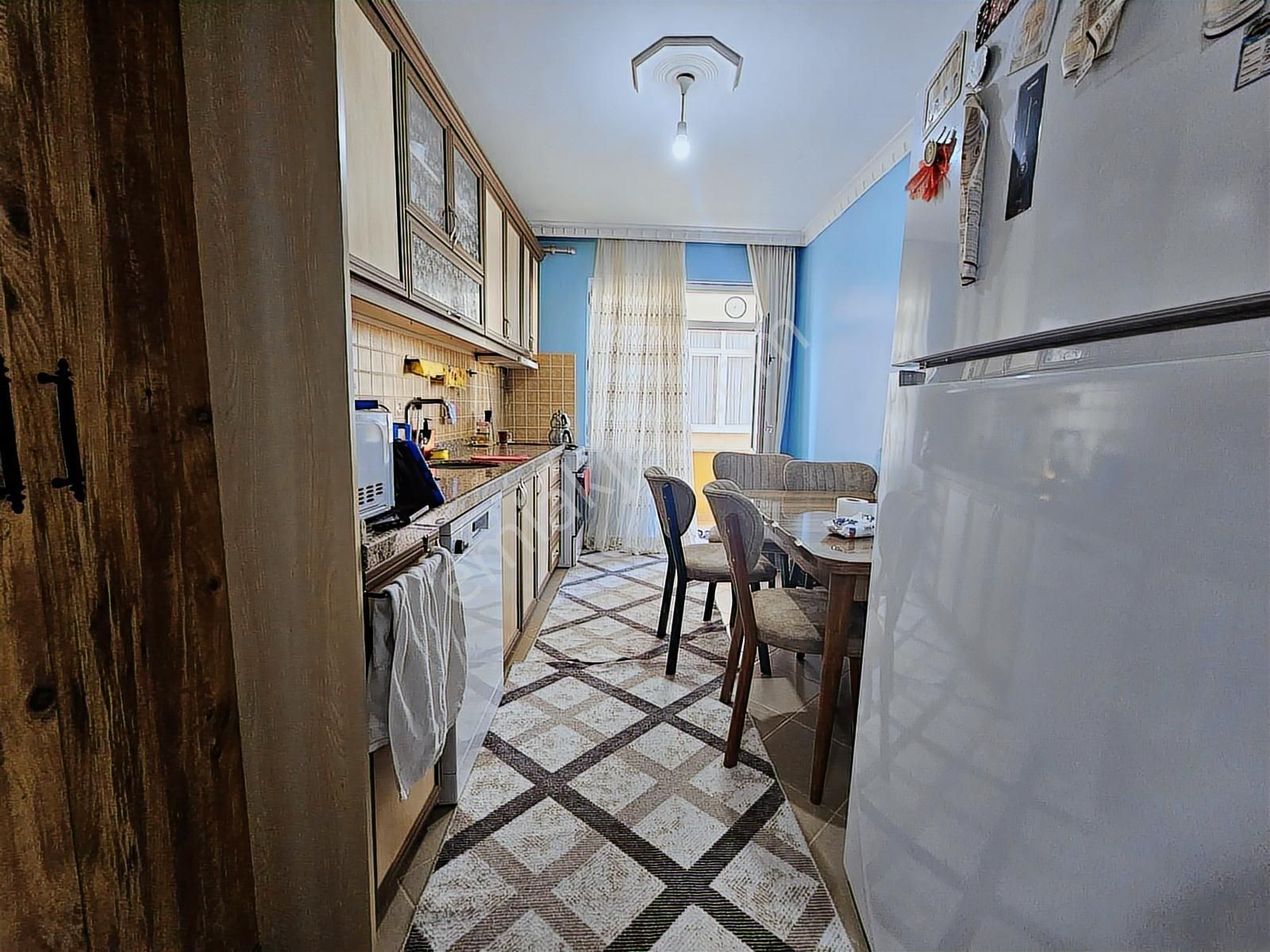 Fındıklıda Genç Az Katlı Binada Çift Wc Kombi Doğalgazlı 3+1 - Görsel 31