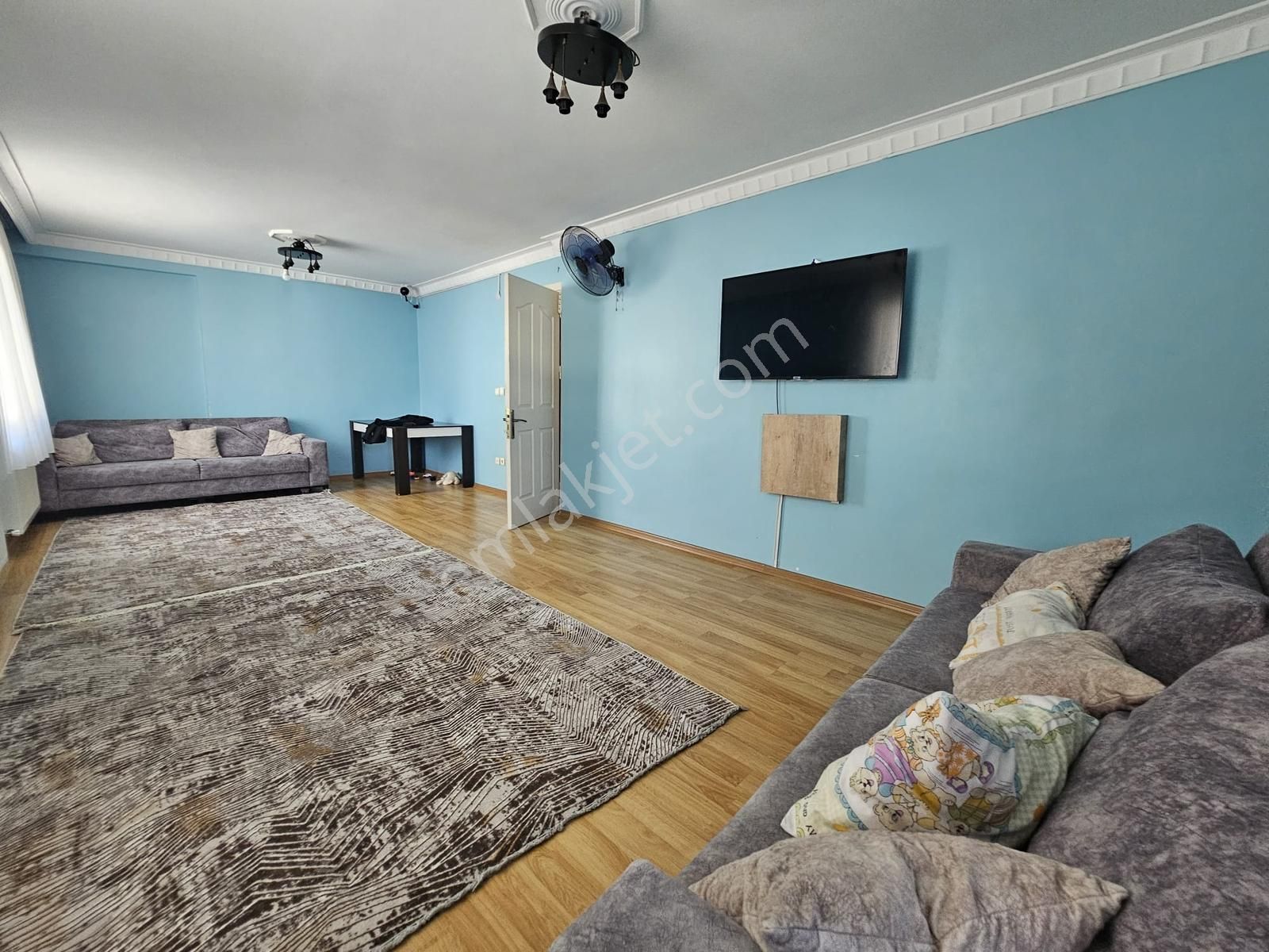 Fındıklıda Genç Az Katlı Binada Çift Wc Kombi Doğalgazlı 3+1 - Görsel 19