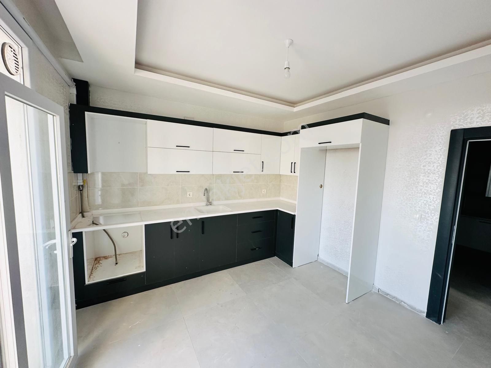 Dinç Emlaktan Satılık Ultra Lüks 3+1 Daire - Görsel 5