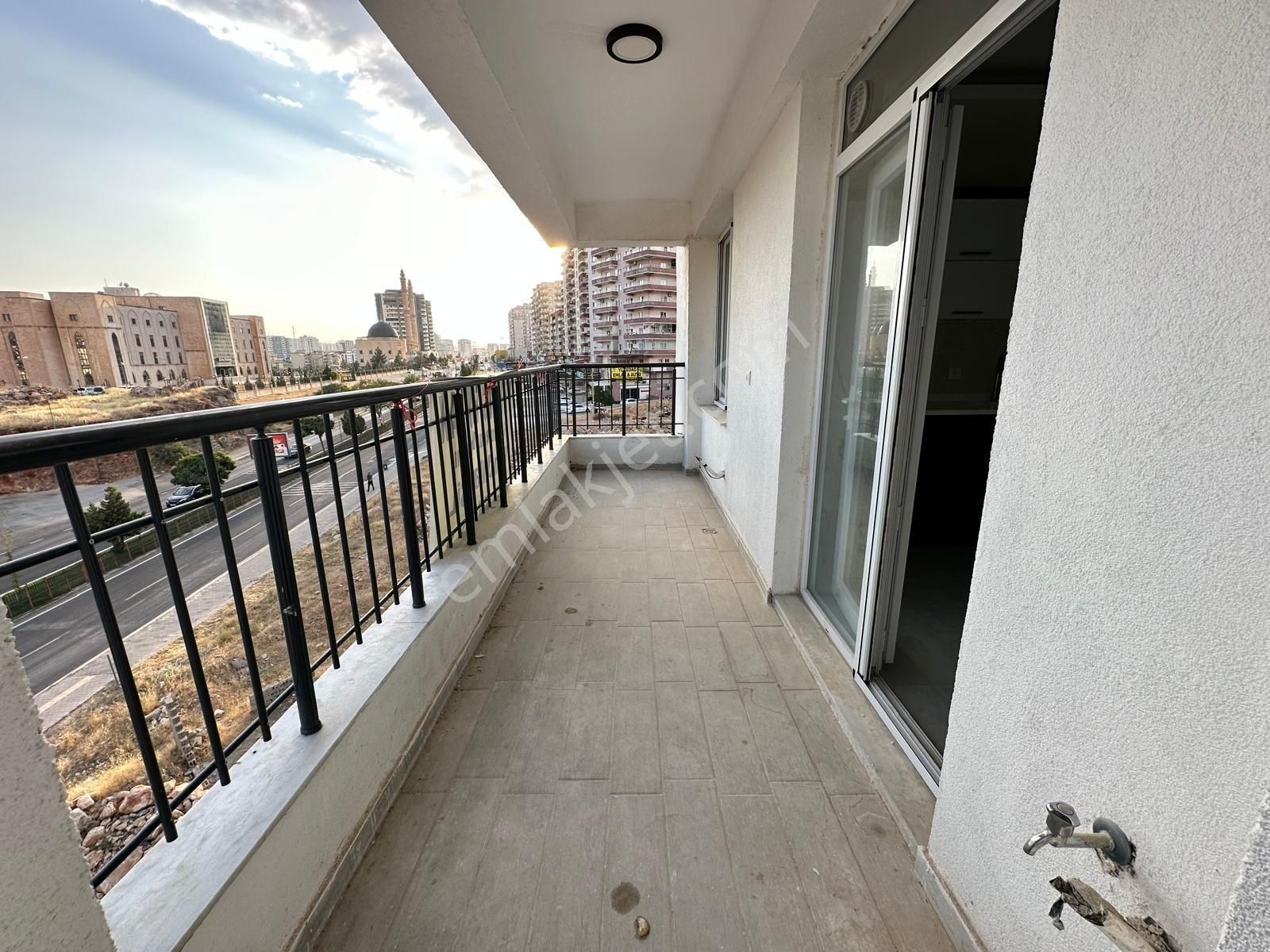 Dinç Emlaktan Satılık Ultra Lüks 3+1 Daire - Görsel 25