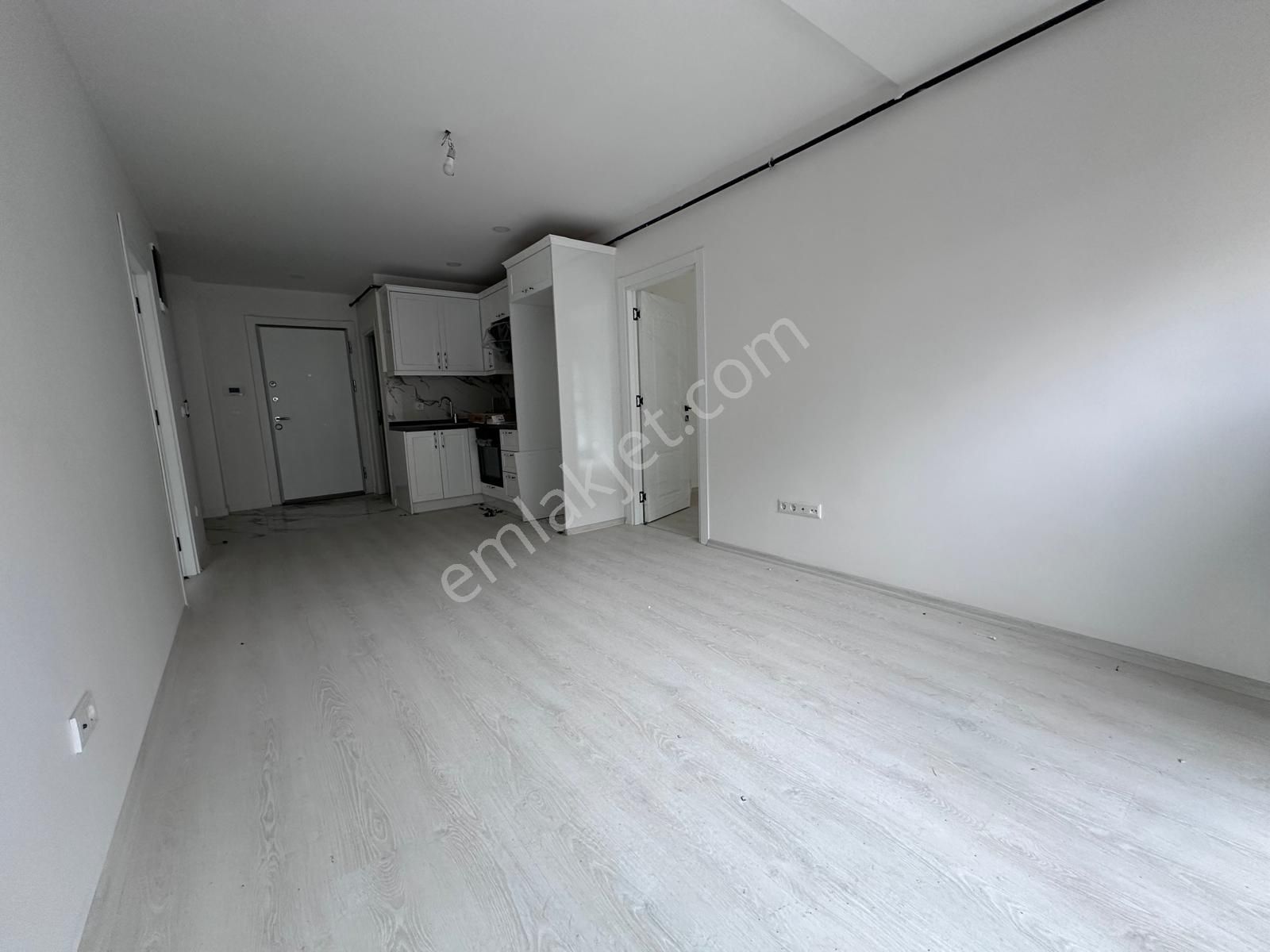 Çatalçeşmede Sıfır Caddeye 6. Bina Net 55m2 2+1 - Görsel 12