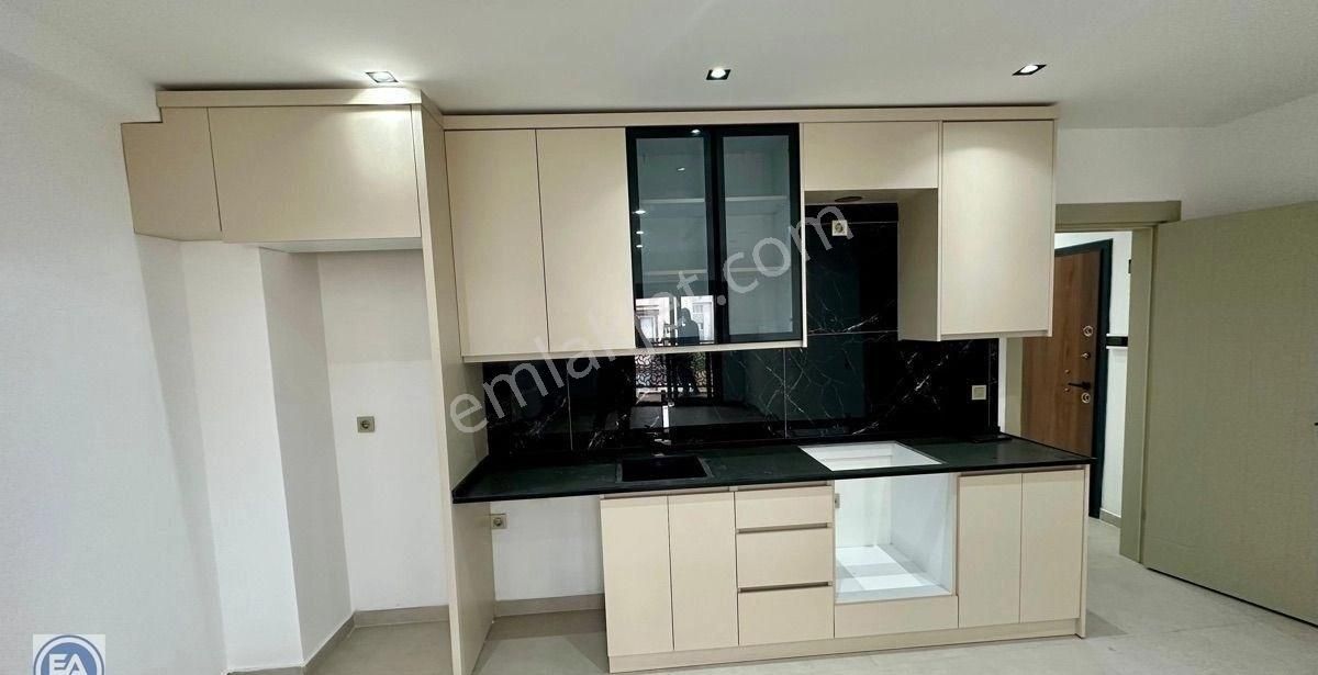 Davutlar Merkez’de Sıfır Yapı Ara Kat 2 + 1 Daıre - Görsel 9