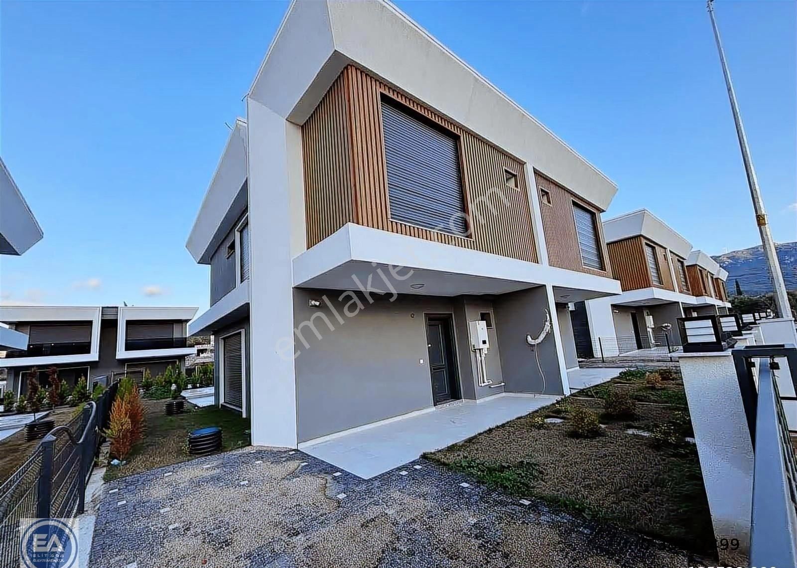 Elit Ada'dan Değerinin Altında Özel Havuzlu 03 + 1 Satılık - Görsel 23