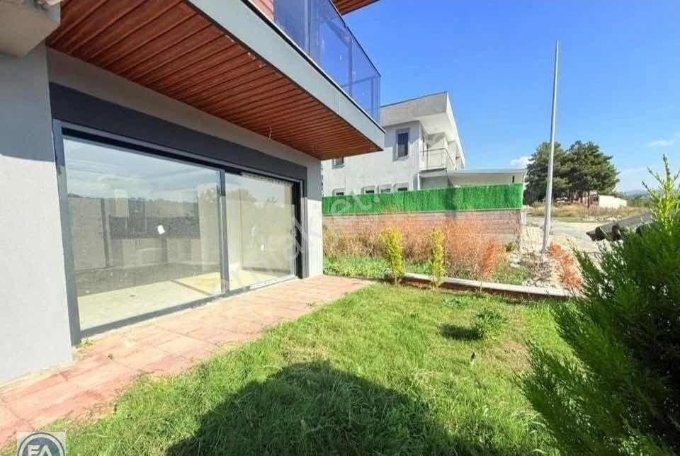 Kuşadası'nda Manzaralı Fırsat İki Adet Yazlık Satılık - Görsel 6