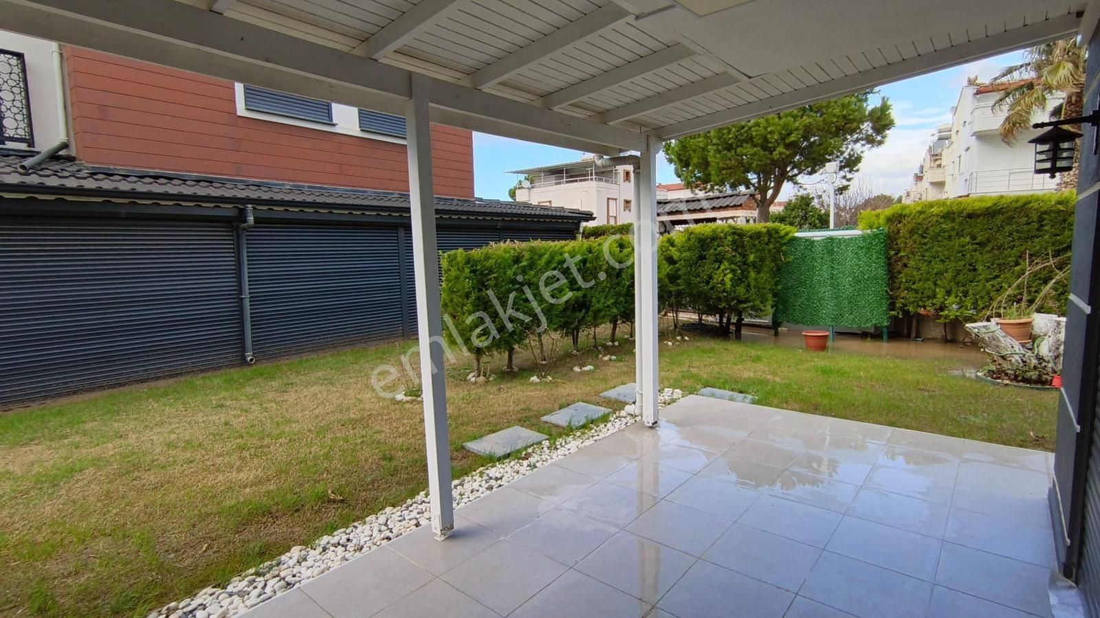 Davutlar’da Sahilinde Havuzlu Sitede Köşe Konum 3+1 - Görsel 5