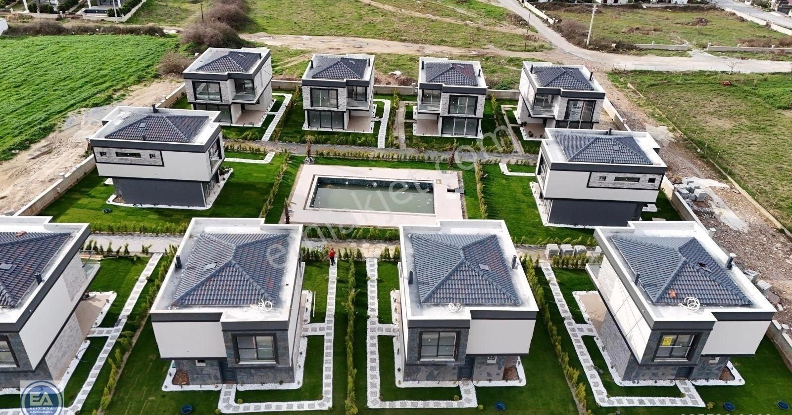 Kuşadası Güzelçamlı Bölgesinde Satılık 3+1 Müstakil Villa - Görsel 25