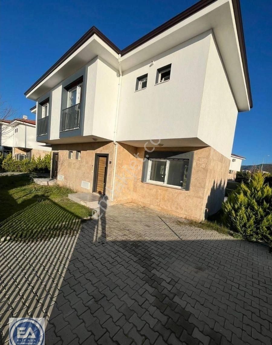Kuşadası Davutlar Bölgesinde Satılık Havuzlu Site İçinde 3+1 Vil - Görsel 6