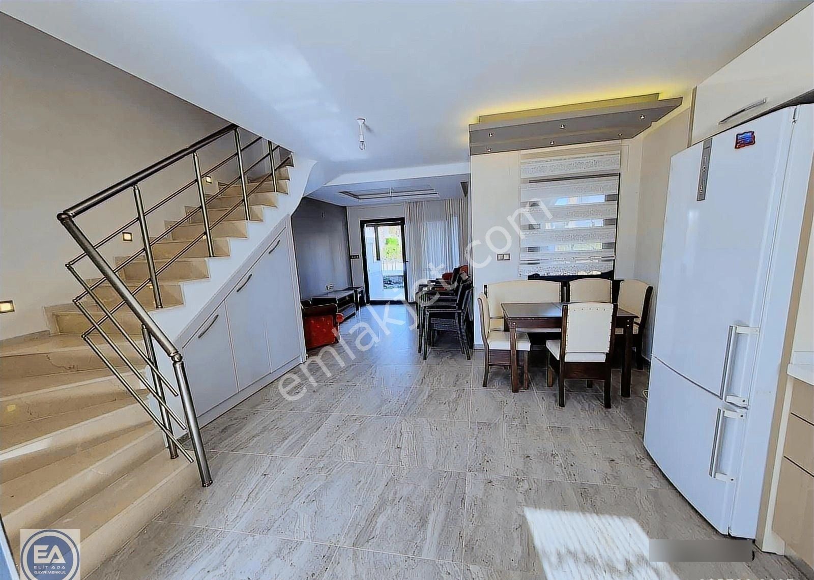 Davutlar Sahilinde Havuzlu Site Içerısınde 4 + 1 Trıplex Vılla - Görsel 32