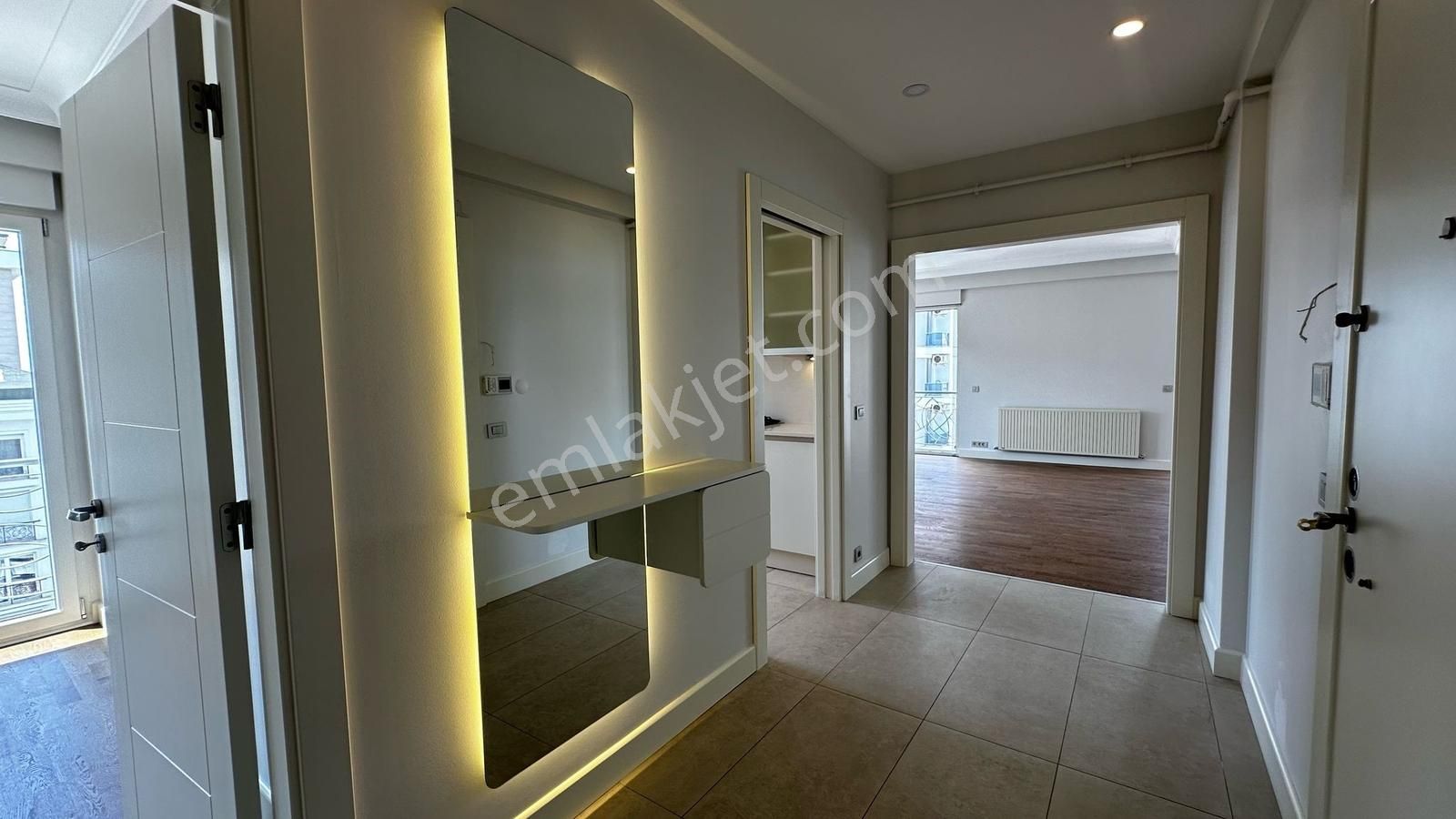 Poyraz'dan Caddebostan Sahilde Katta Tek Deniz Manzaralı 3+1 - Görsel 6