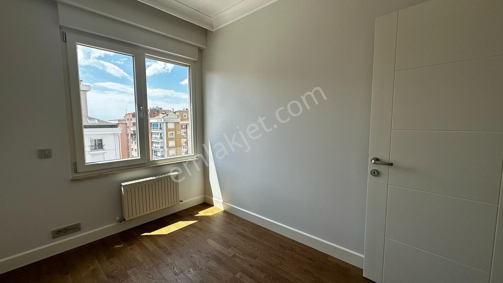 Poyraz'dan Caddebostan Sahilde Katta Tek Deniz Manzaralı 3+1 - Görsel 19