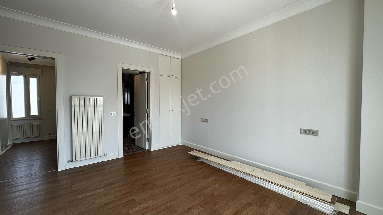 Poyraz'dan Caddebostan Sahilde Katta Tek Deniz Manzaralı 3+1 - Görsel 13