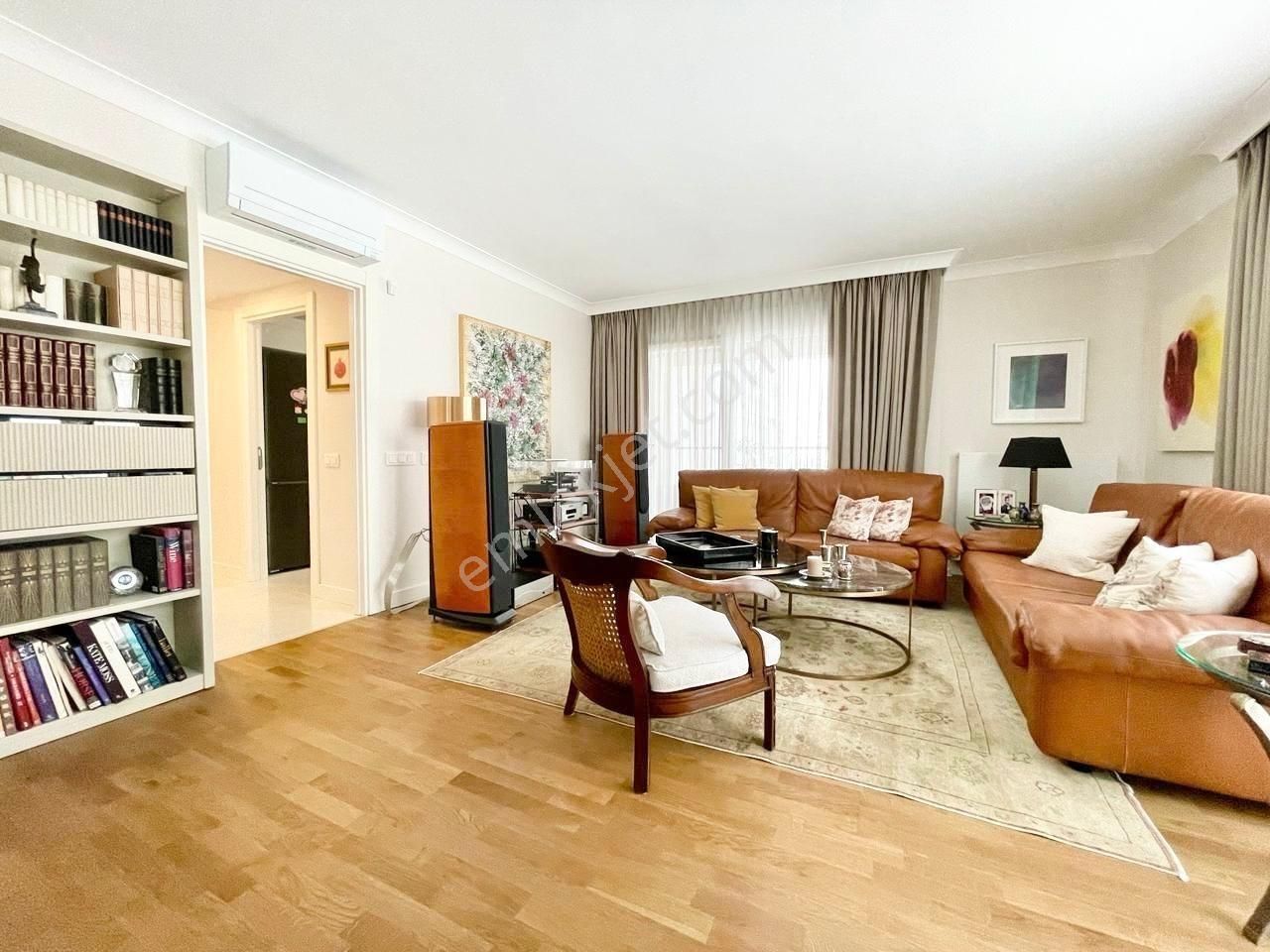 Poyraz'dan Caddebostan Hamam Sokakta Sıfır Binada Katta Tek 3+1 - Görsel 25