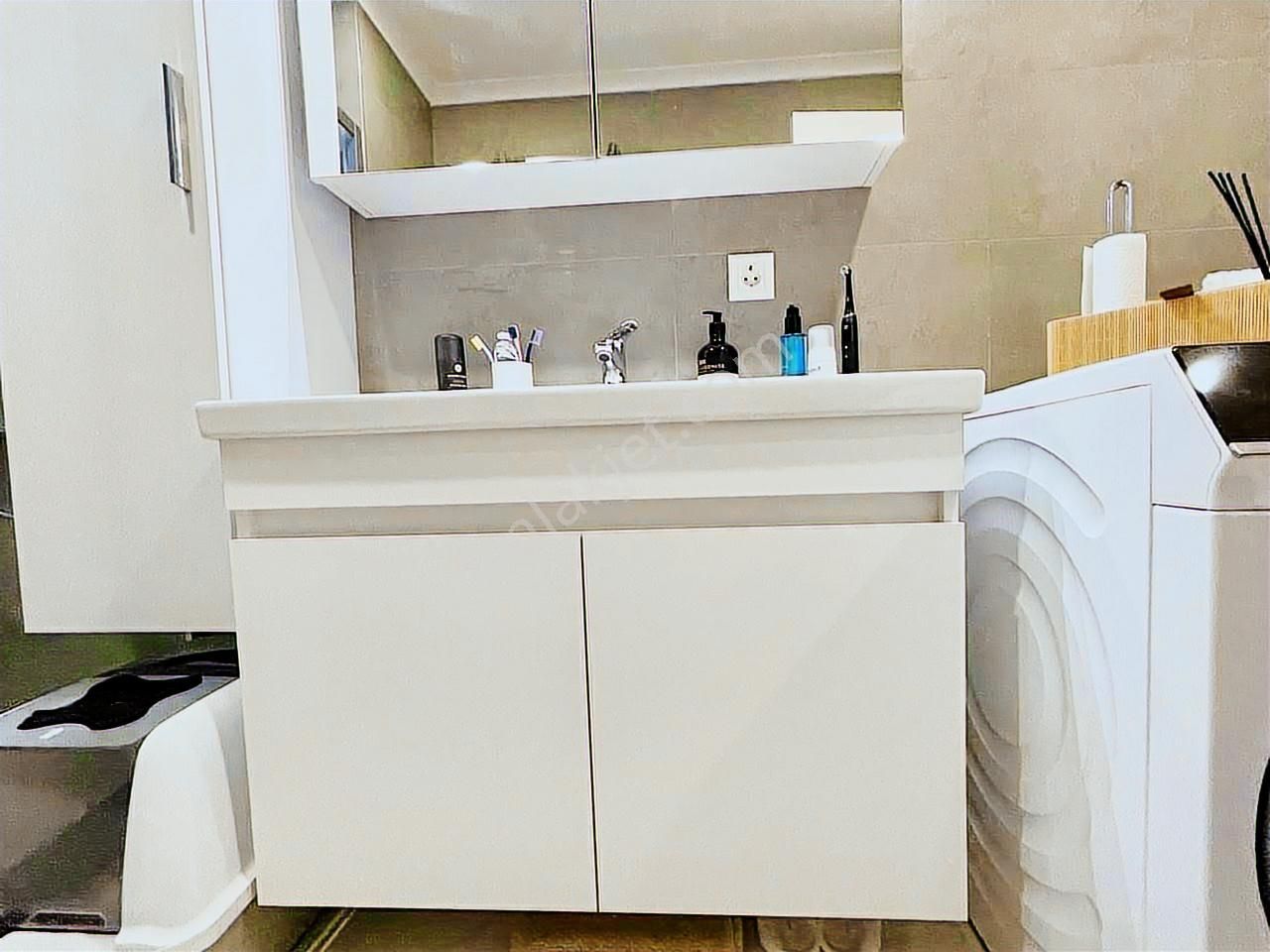 Poyraz'dan Caddebostan Hamam Sokakta Sıfır Binada Katta Tek 3+1 - Görsel 11