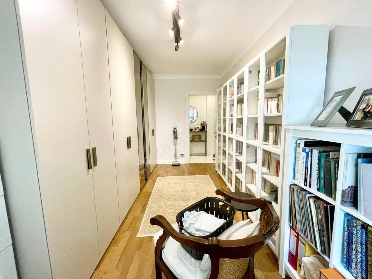 Poyraz'dan Caddebostan Hamam Sokakta Sıfır Binada Katta Tek 3+1 - Görsel 26