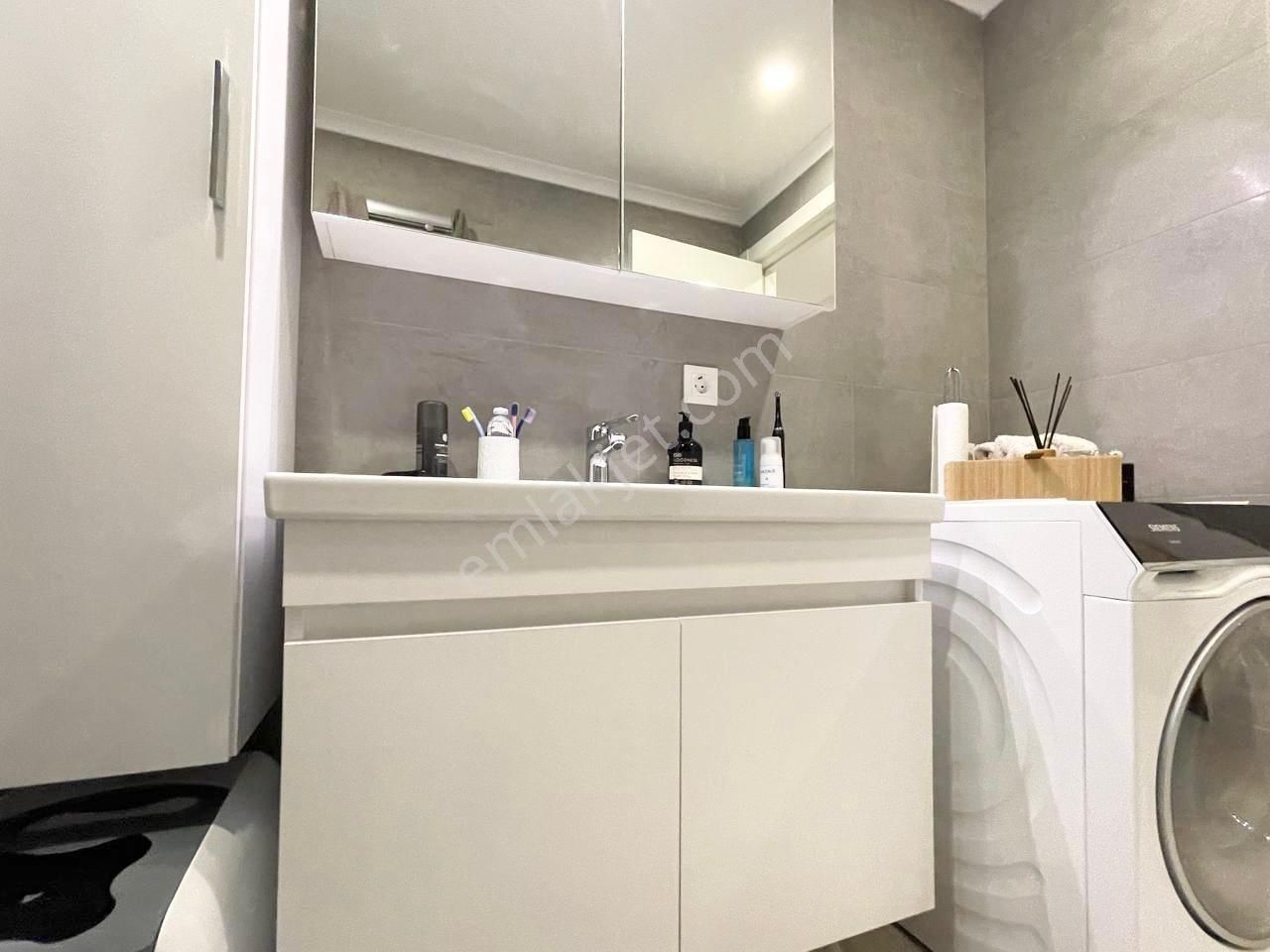 Poyraz'dan Caddebostan Hamam Sokakta Sıfır Binada Katta Tek 3+1 - Görsel 13