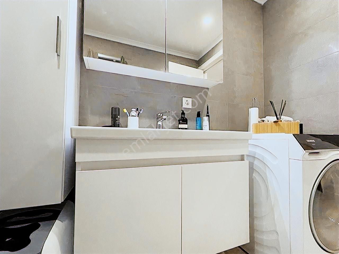 Poyraz'dan Caddebostan Hamam Sokakta Sıfır Binada Katta Tek 3+1 - Görsel 3