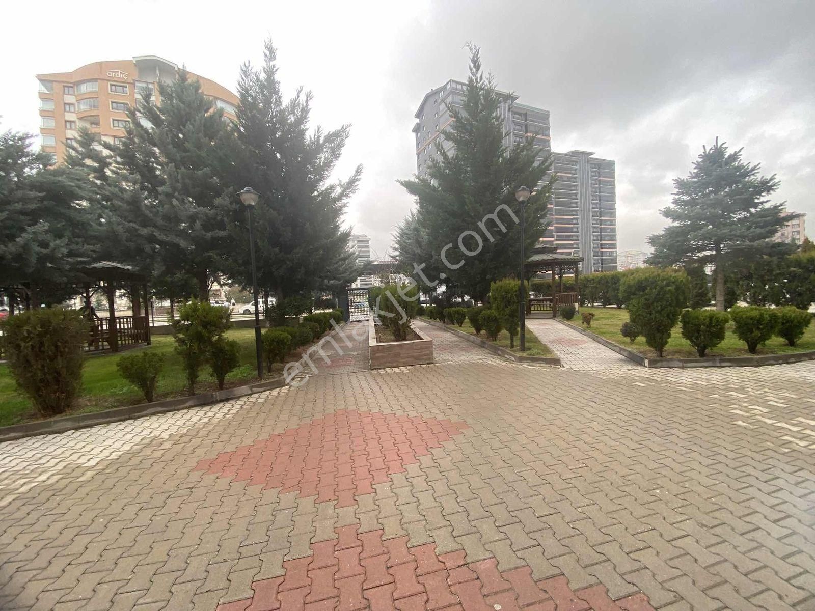 Kardelen Mahallesi Sitede Yapılı 4+1 Satılık Daire - Görsel 16