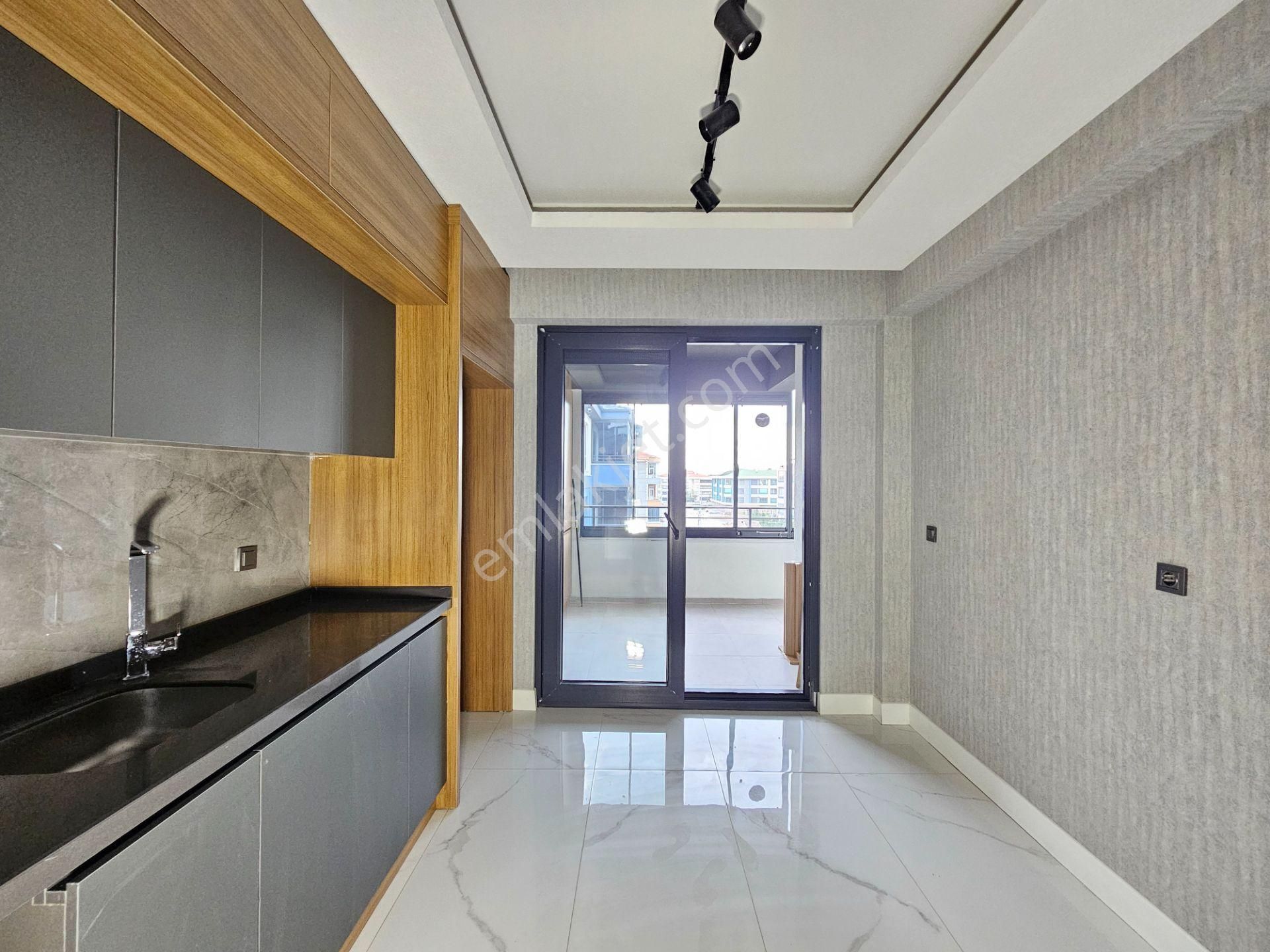 Selahaddin Eyyubi Mah. İşyapar Gayrimenkul'den Kahramanlar Caddesi Yakını Sıfır Lüks 3+1 Daire - Görsel 14