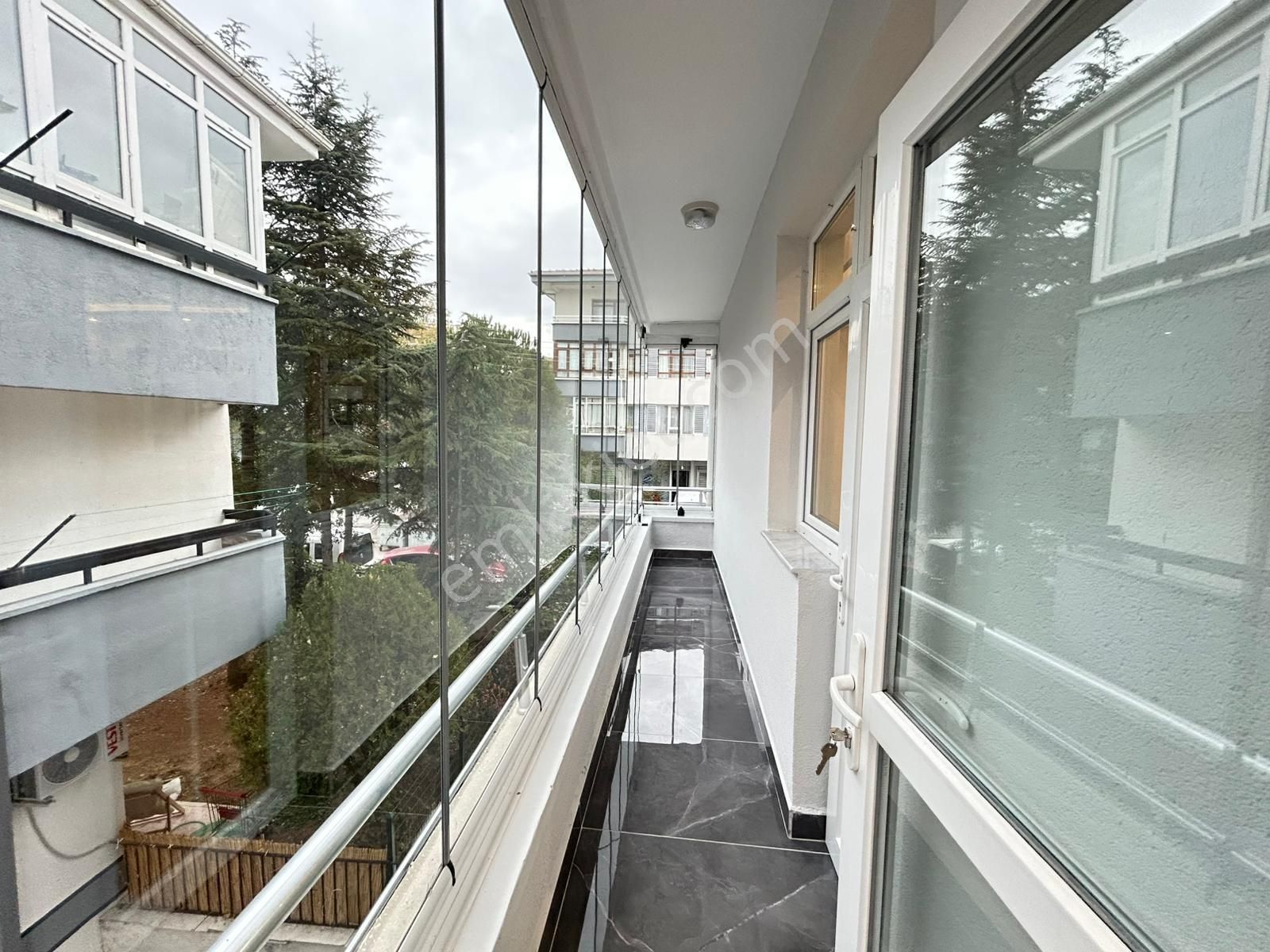 Taner'den Dikmen 29 Mayıs Hast. Yakını 3+1 Çift Banyolu 135m2 Süper Lüks Ön Cephe - Görsel 4