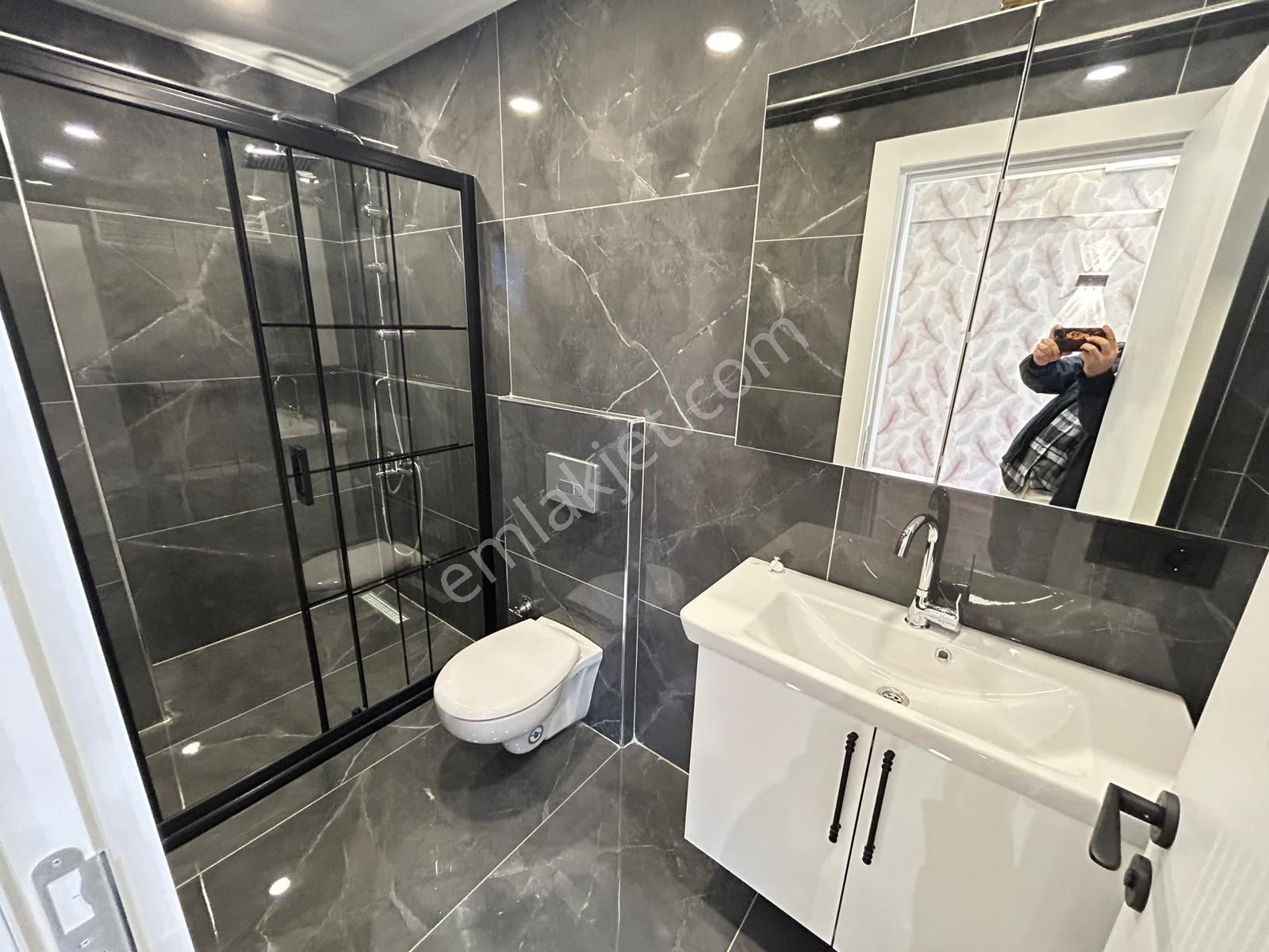 Taner'den Dikmen 29 Mayıs Hast. Yakını 3+1 Çift Banyolu 135m2 Süper Lüks Ön Cephe - Görsel 16